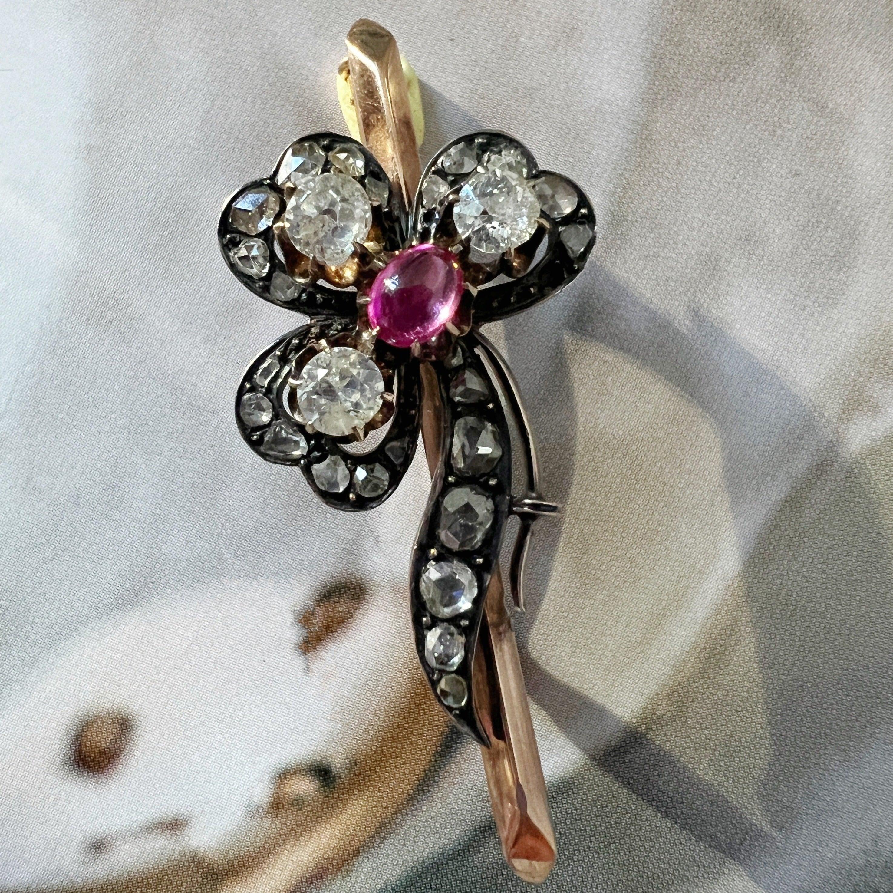 Victorian era 14k gold diamond ruby shamrock brooch - Curiously timeless