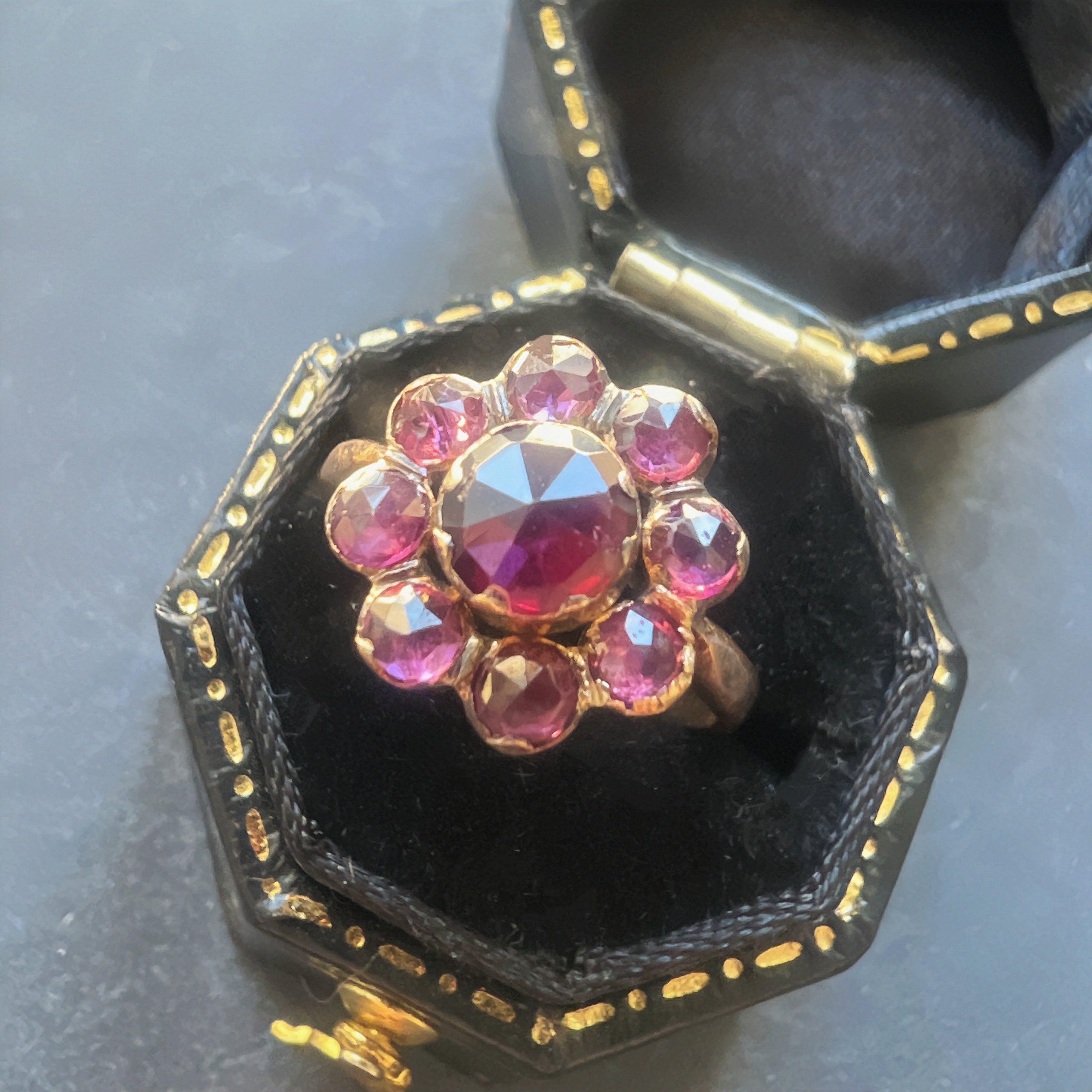 Victorian era 18K gold French Perpignan garnet ring