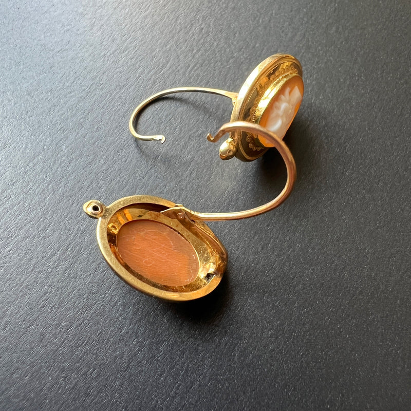 Antique 18K gold shell cameo pearl earrings