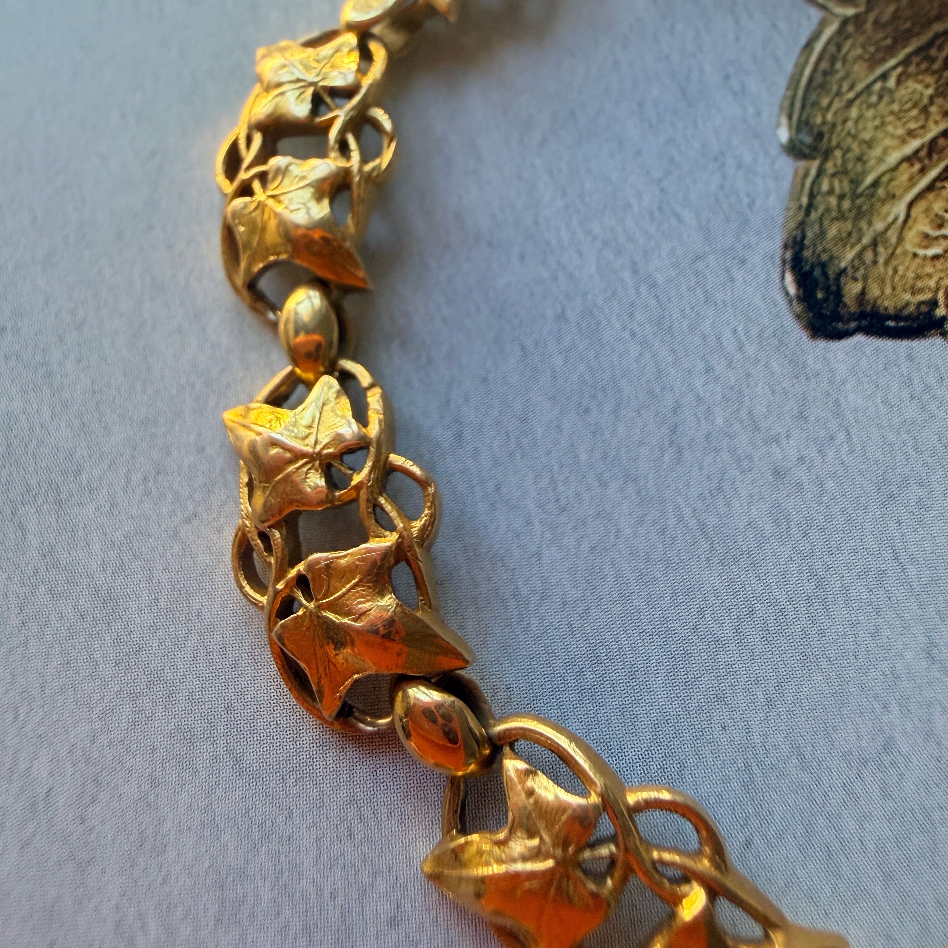 Art nouveau era 18K yellow gold ivy leaf link bracelet