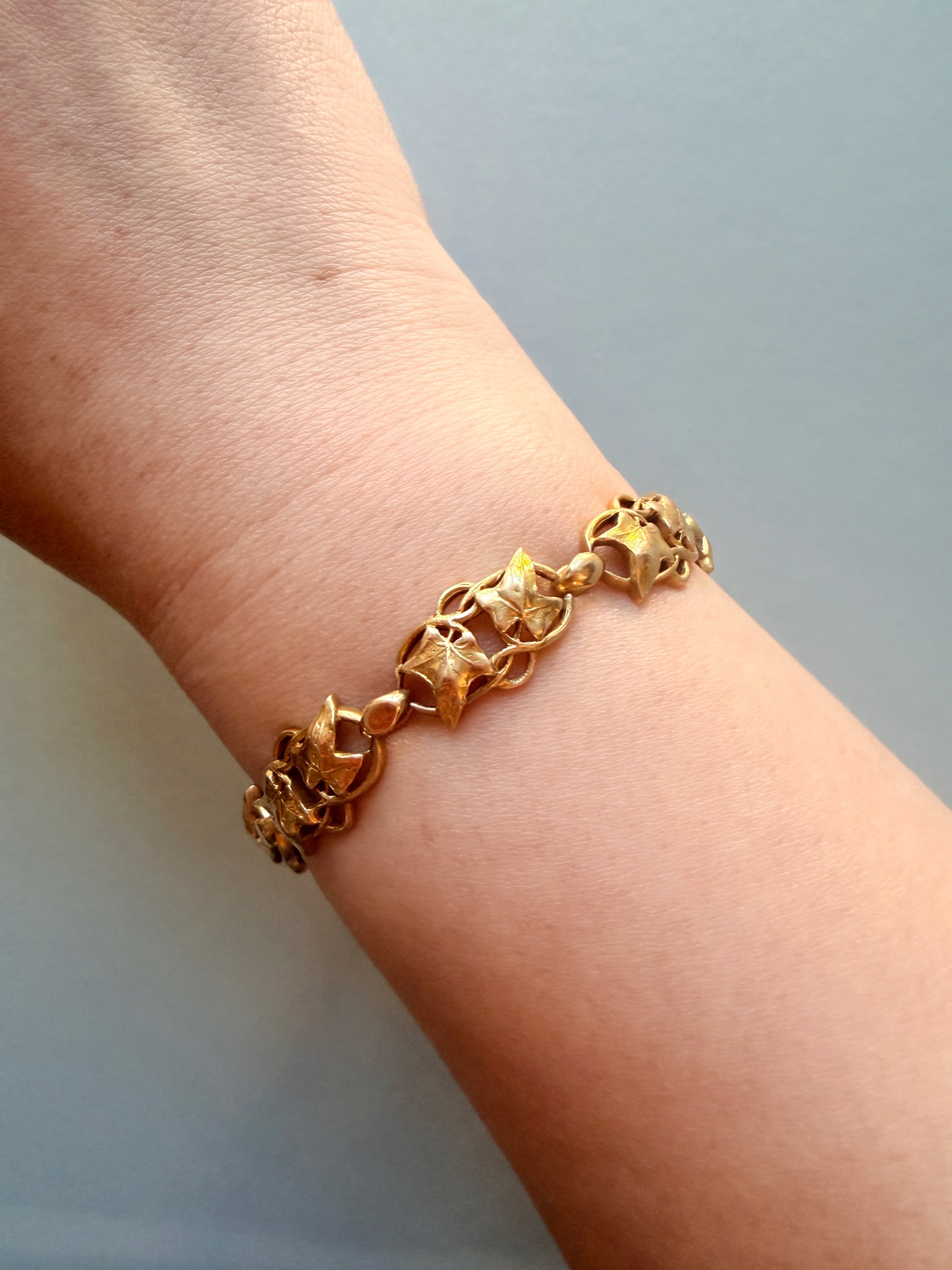 Art nouveau era 18K yellow gold ivy leaf link bracelet