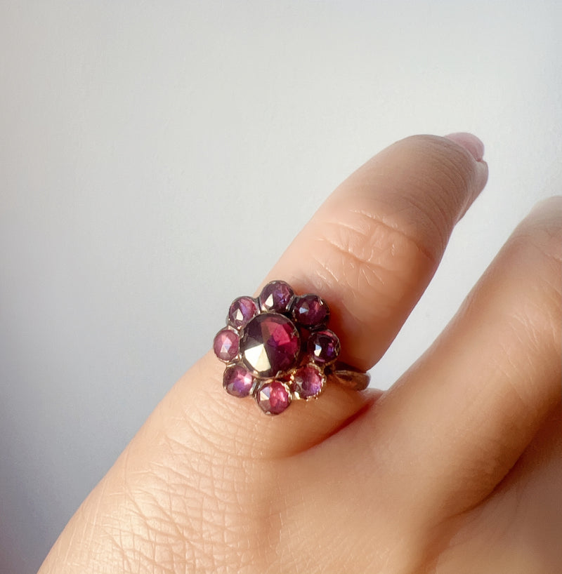 Victorian era 18K gold French Perpignan garnet ring