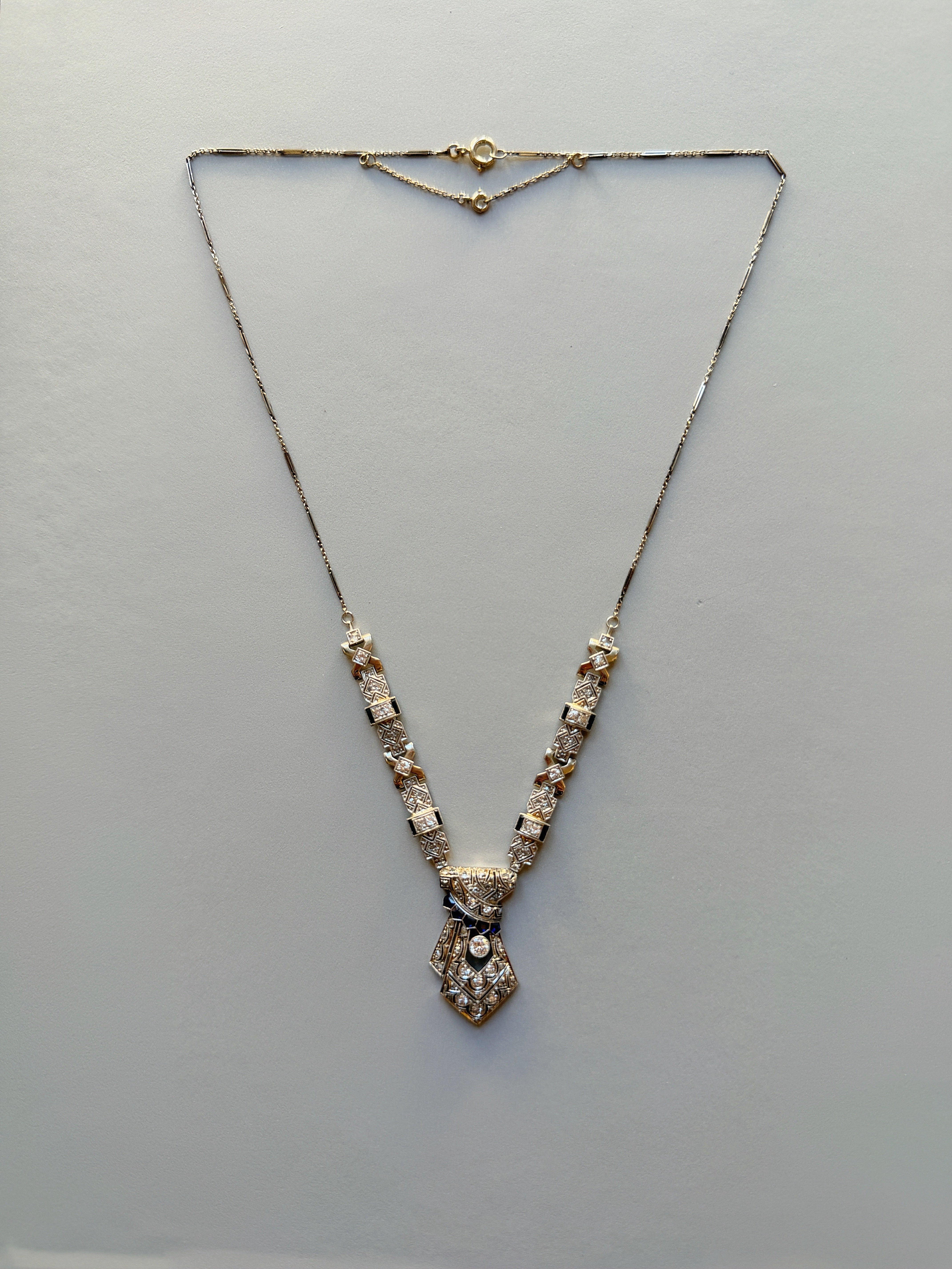 Art Deco French work 18K gold platinum diamond sapphire necklace