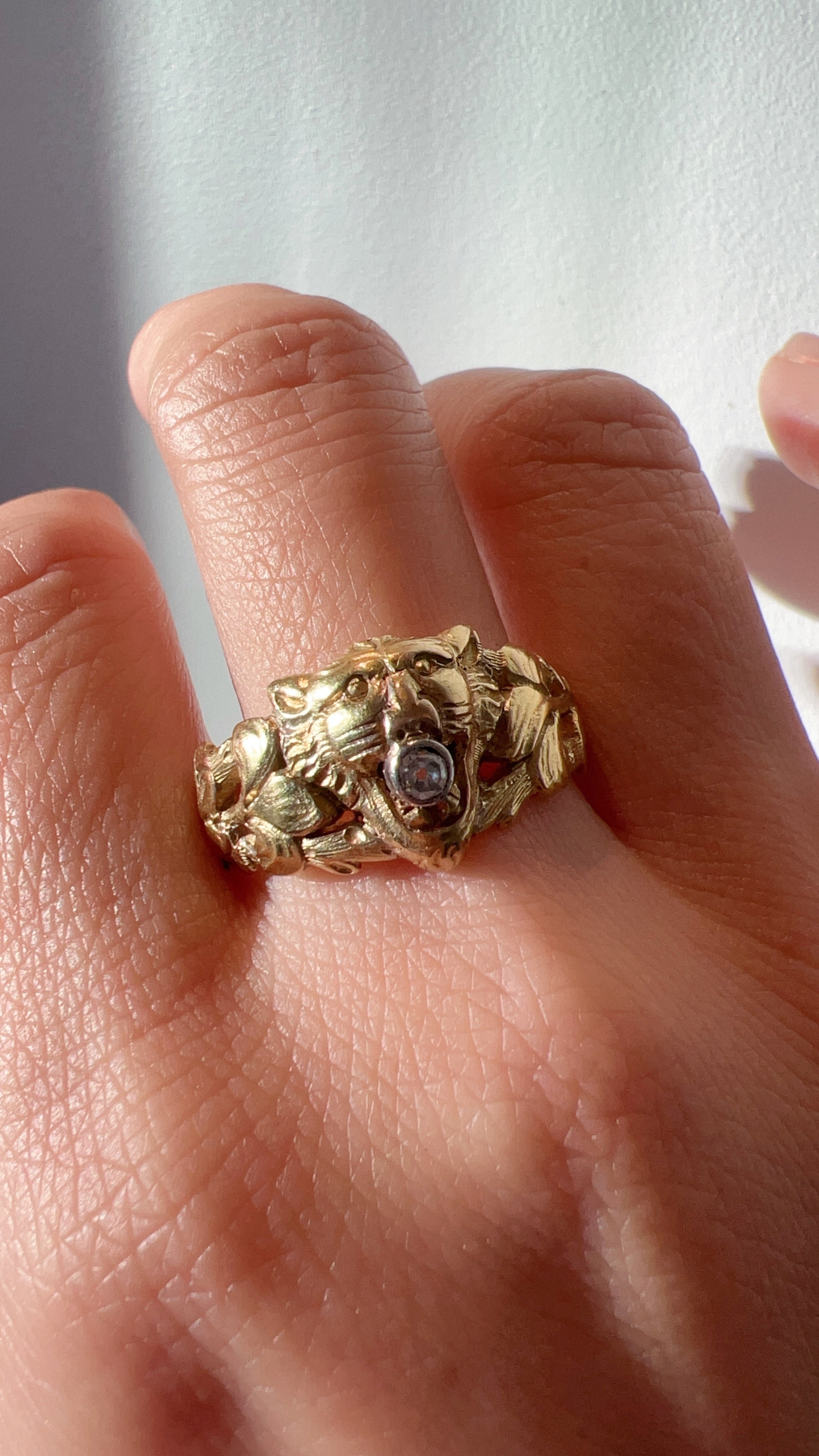 French Art Nouveau 18K gold lion ring with diamond