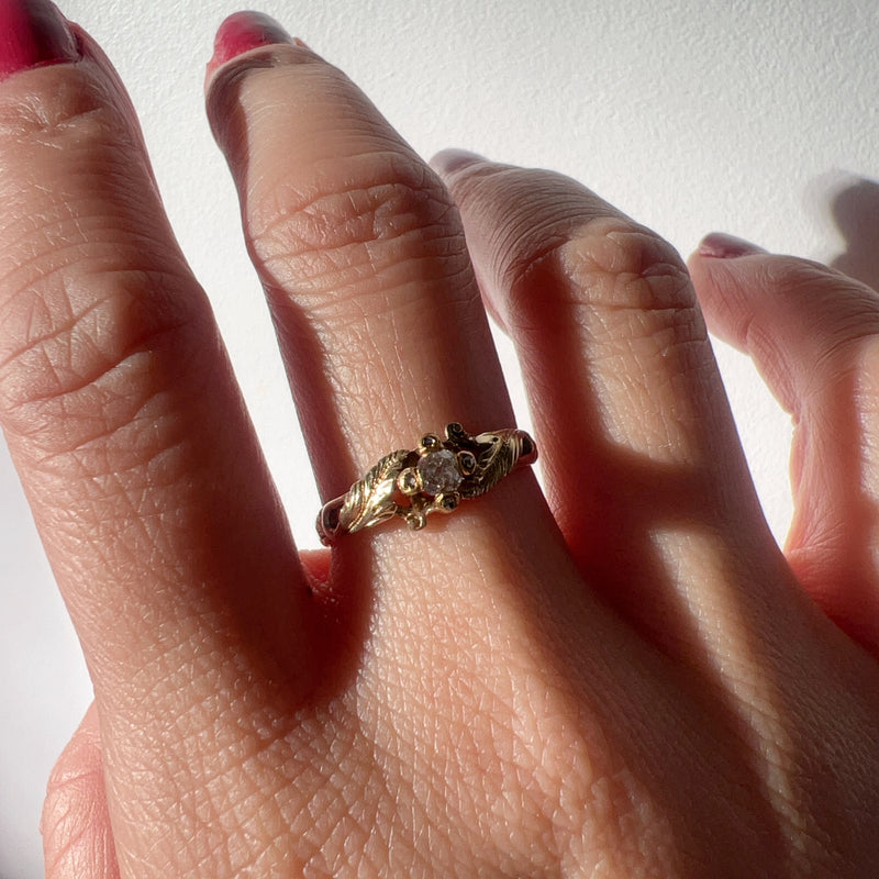 Victorian era 18K gold leaf shoulders diamond ring