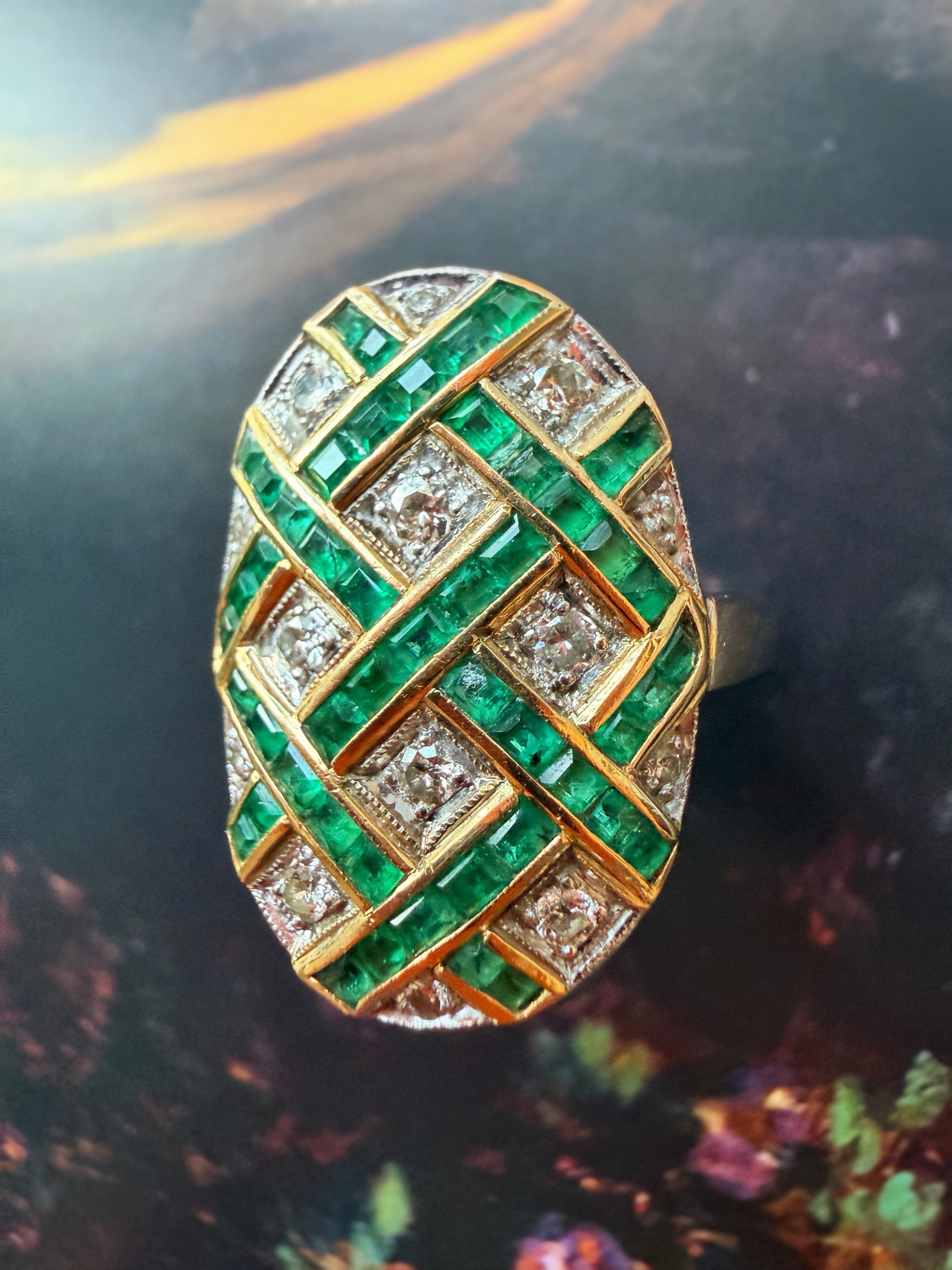 Vintage 18K Gold Diamond & Emerald Crosshatch Ring