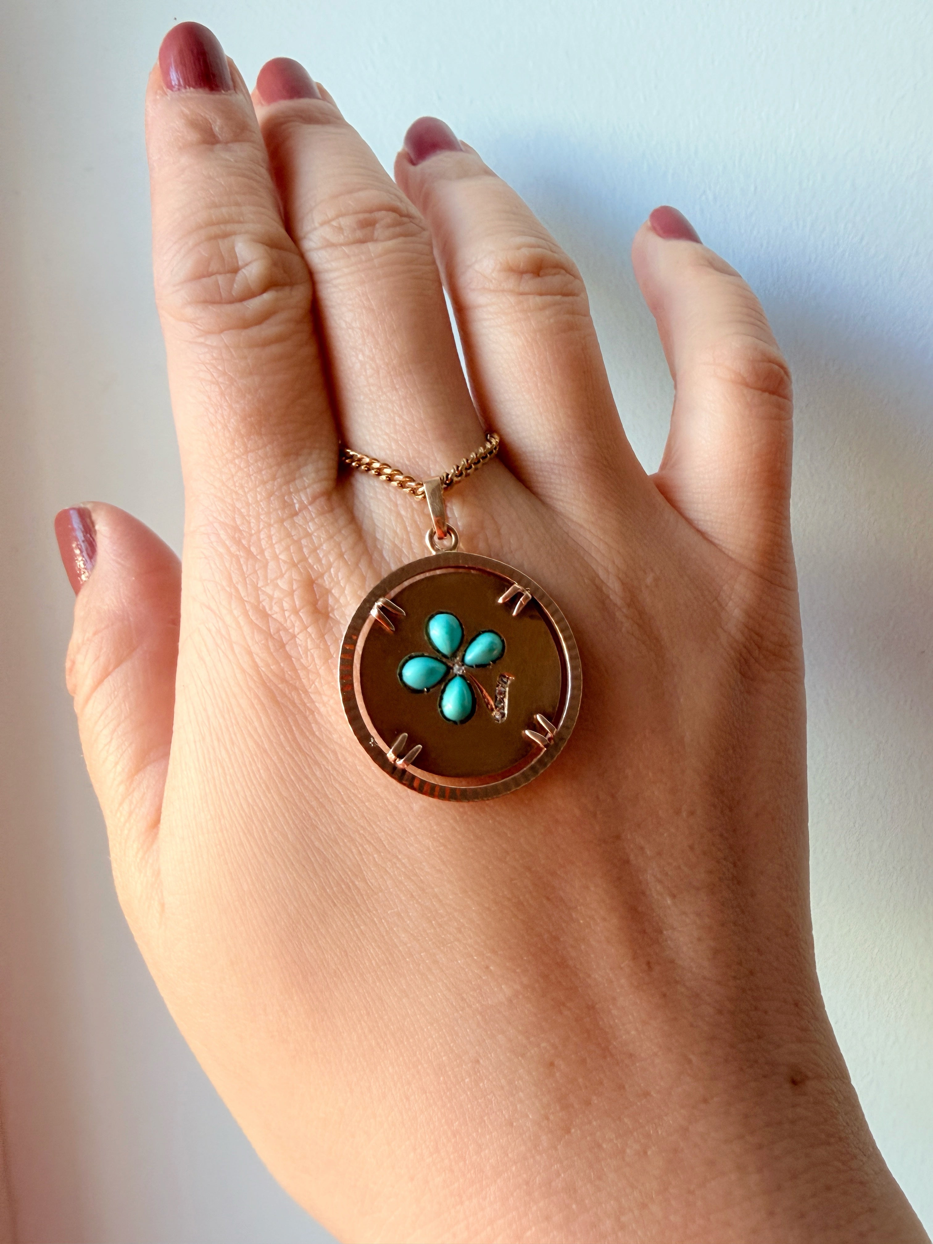 18K yellow gold blue turquoise diamond clover pendant
