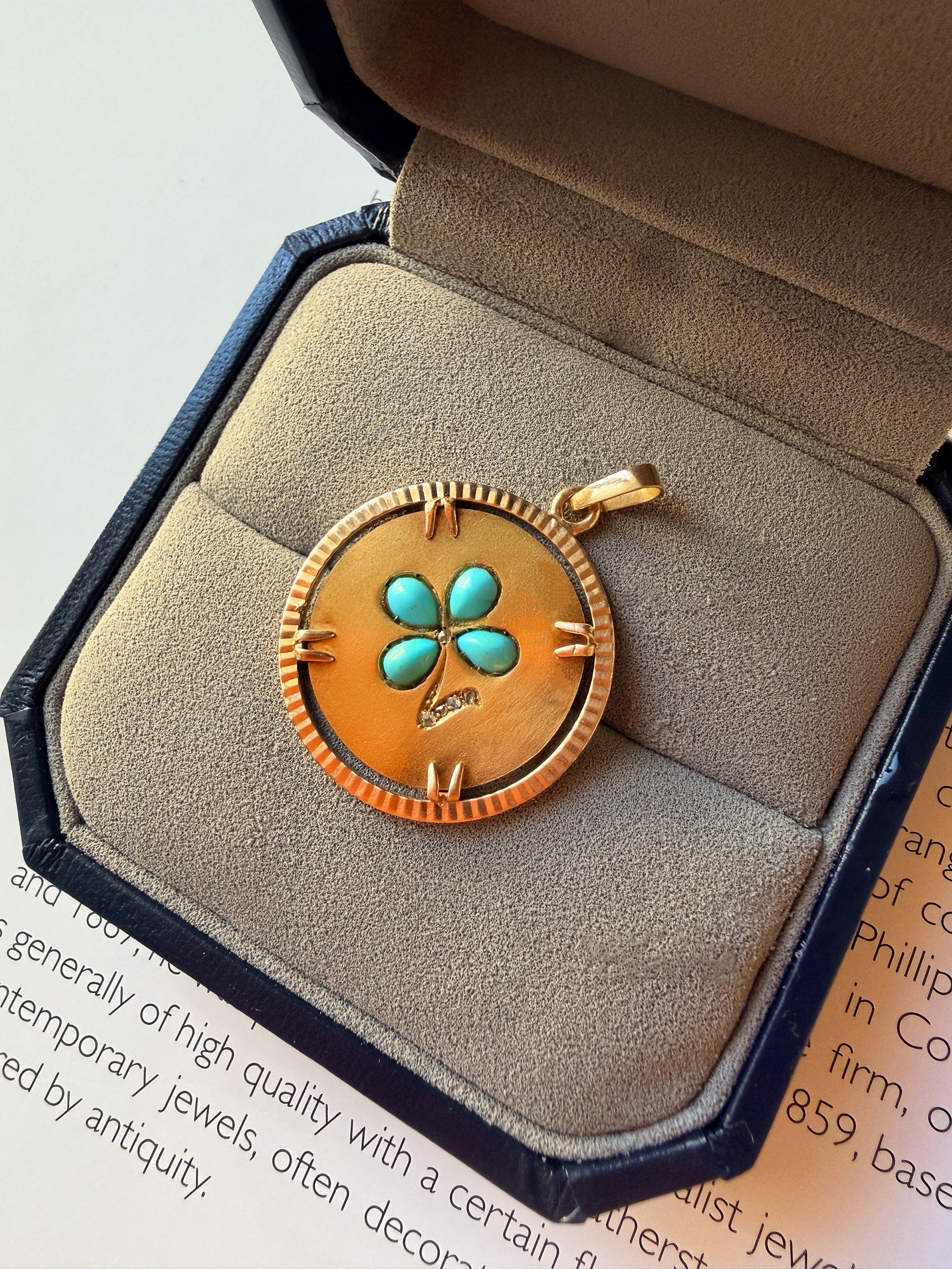 18K yellow gold blue turquoise diamond clover pendant