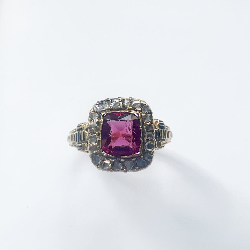 Victorian era 18K gold garnet rose cut diamond cluster ring