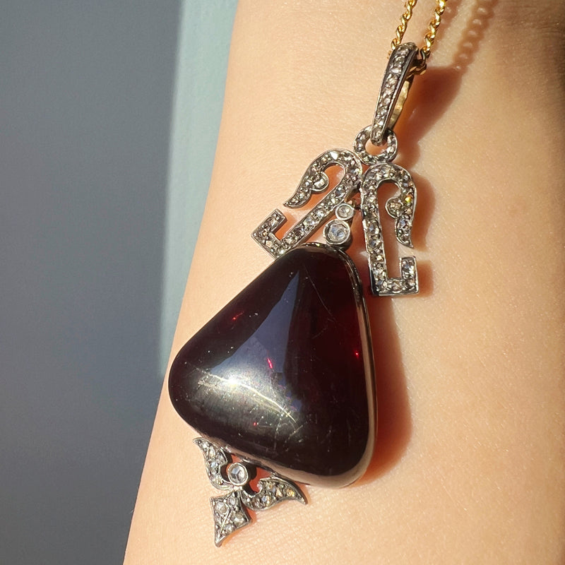 Victorian era garnet necklace