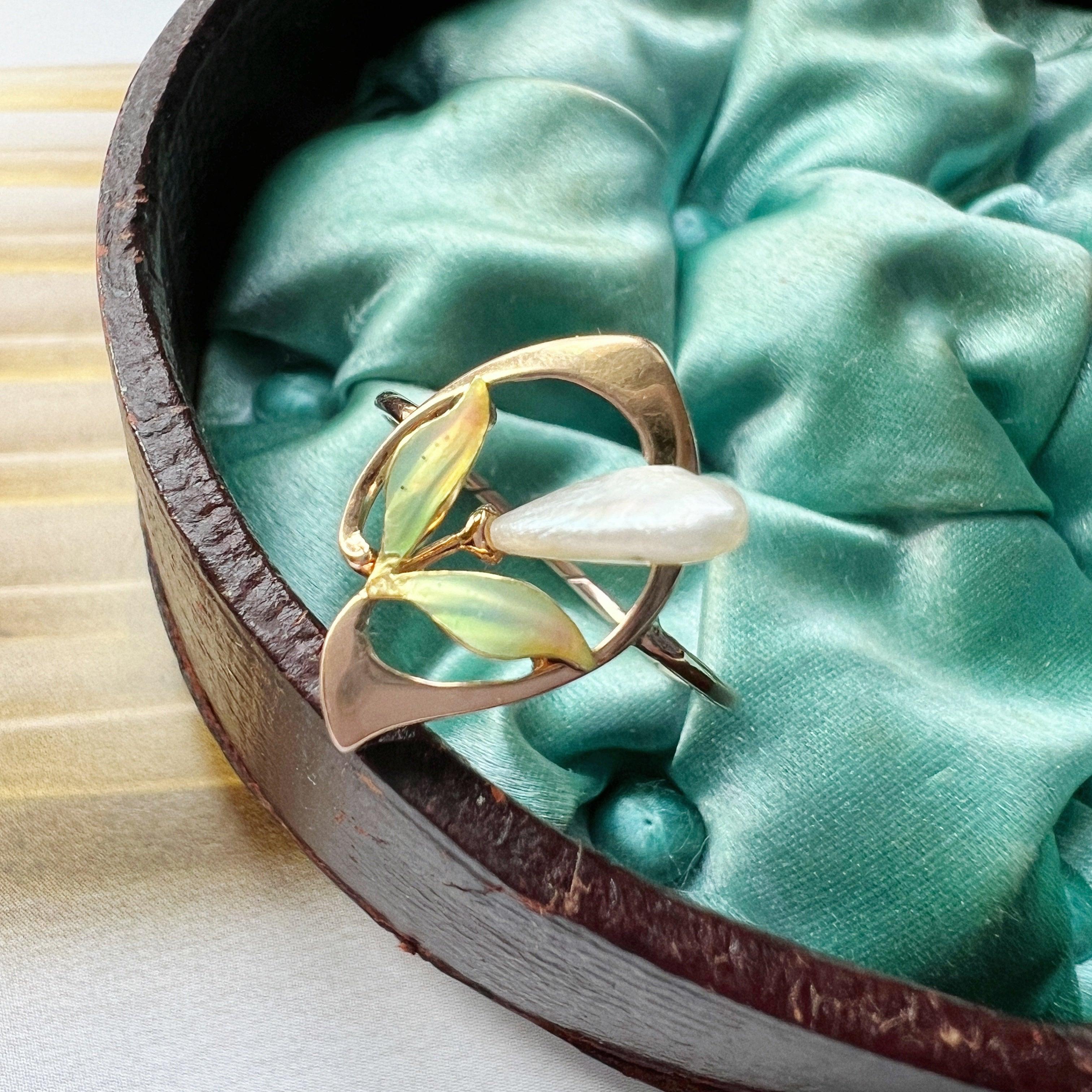 Art Nouveau 18K gold natural Mississippi pearl enamel flower ring - Curiously timeless