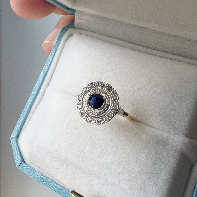 Antique 18K gold diamond blue sapphire ring