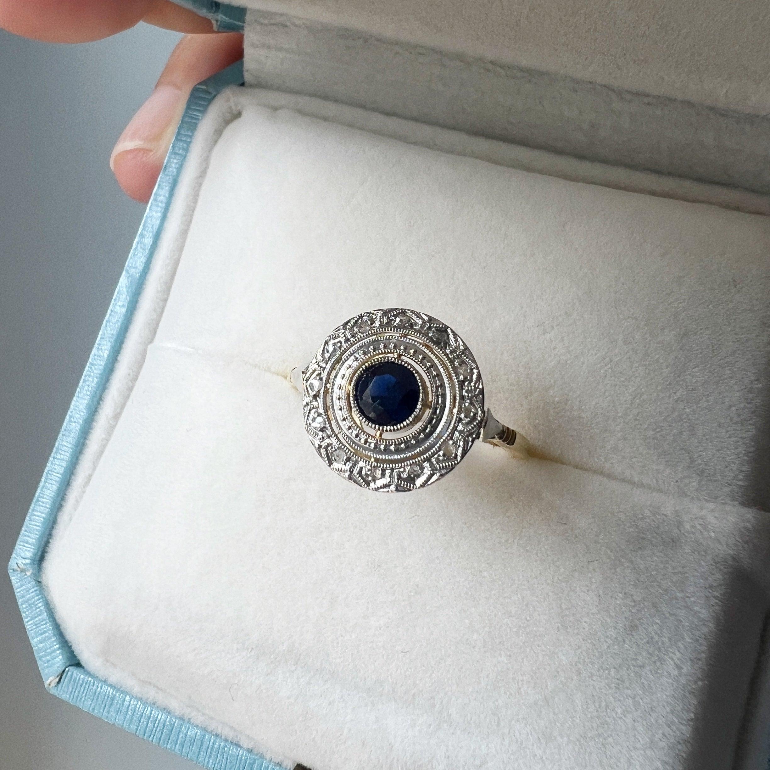 Antique 18K gold diamond blue sapphire ring - Curiously timeless