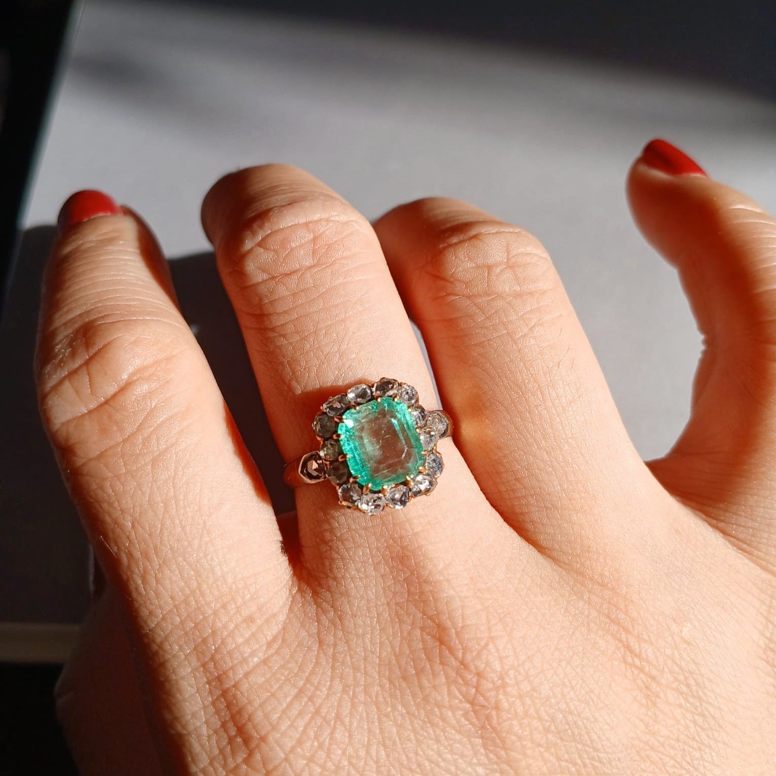 Antique Victorian 18K Gold Emerald Diamond Cluster Ring