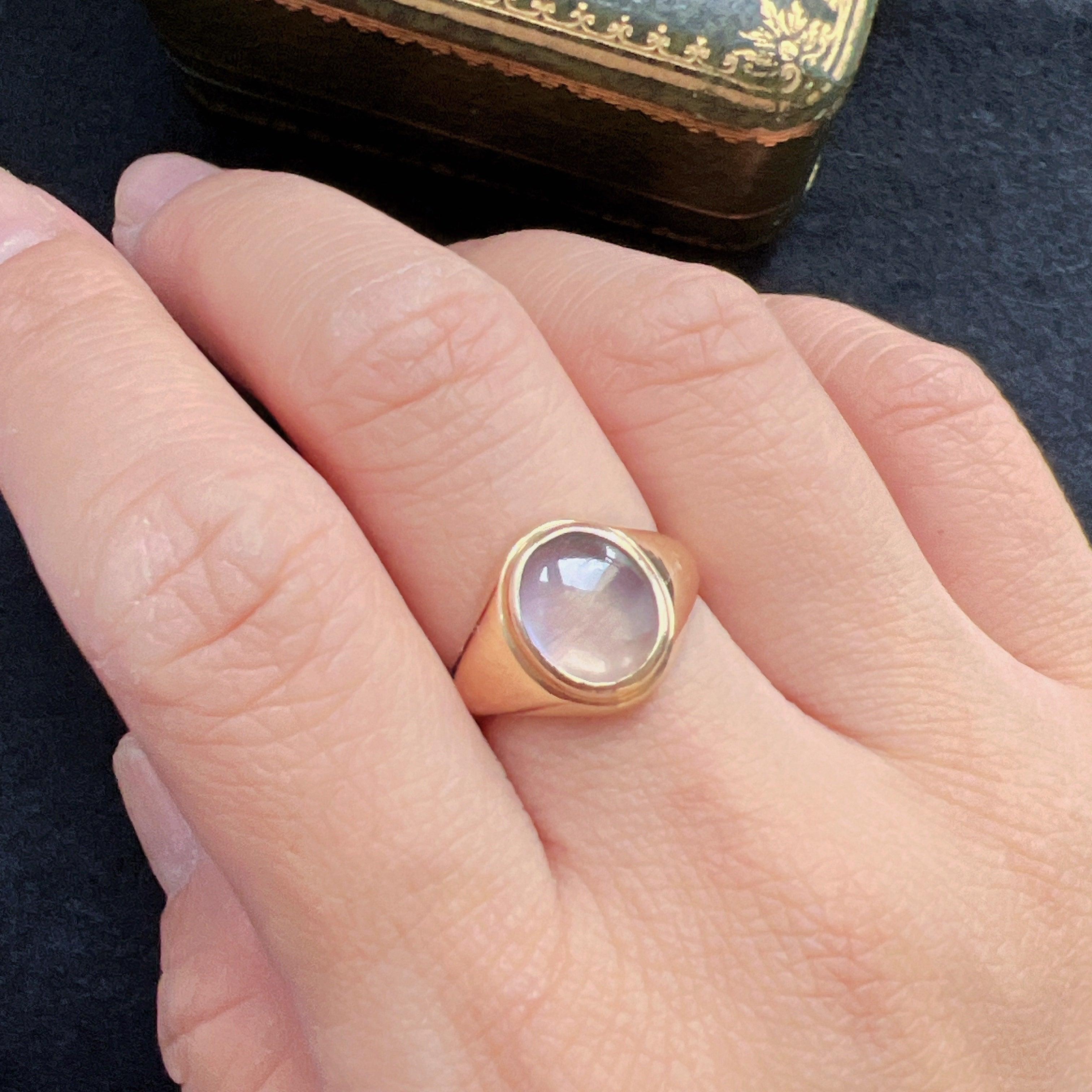 Antique French 18K gold moonstone signet ring - Curiously timeless