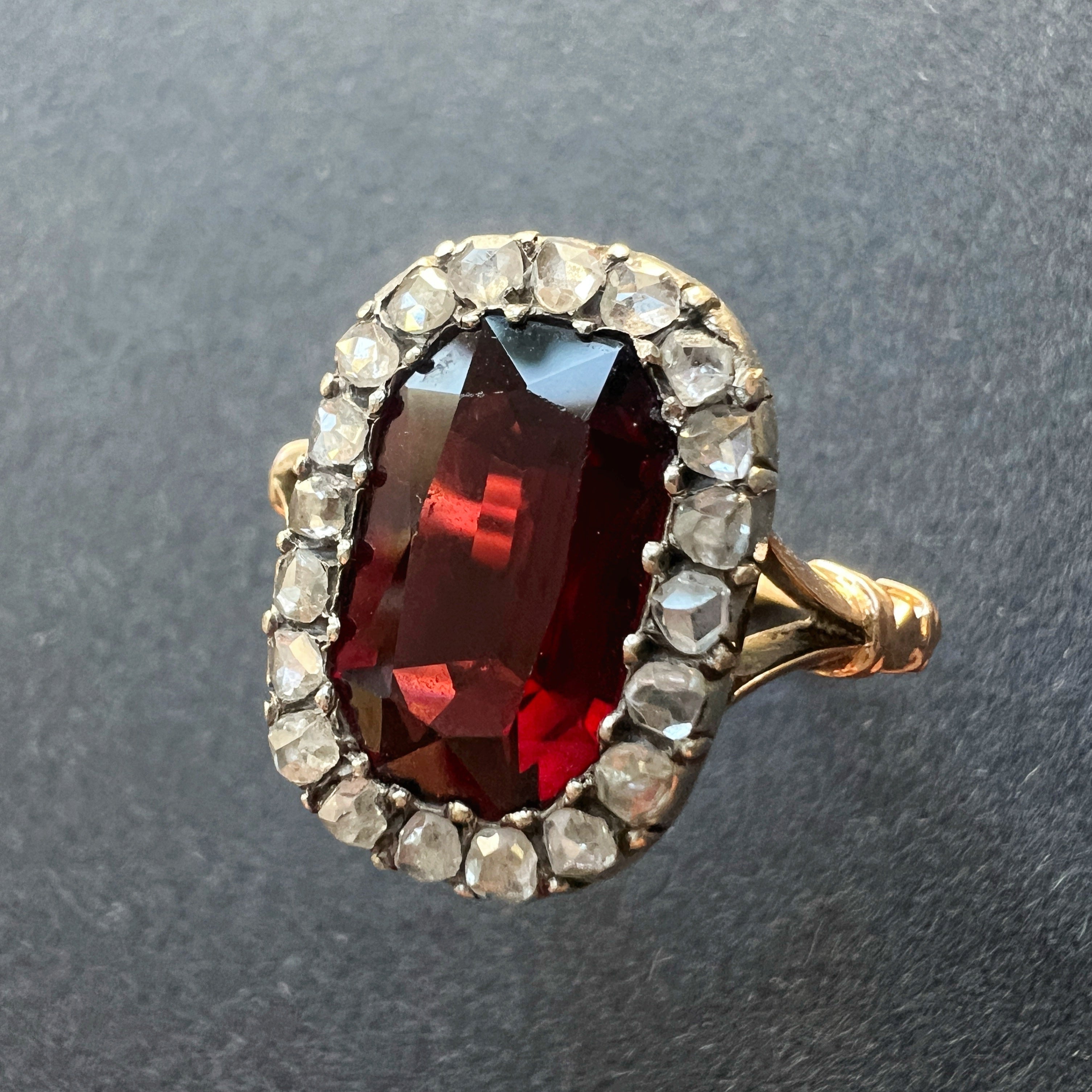 Antique 18K gold garnet diamond ring