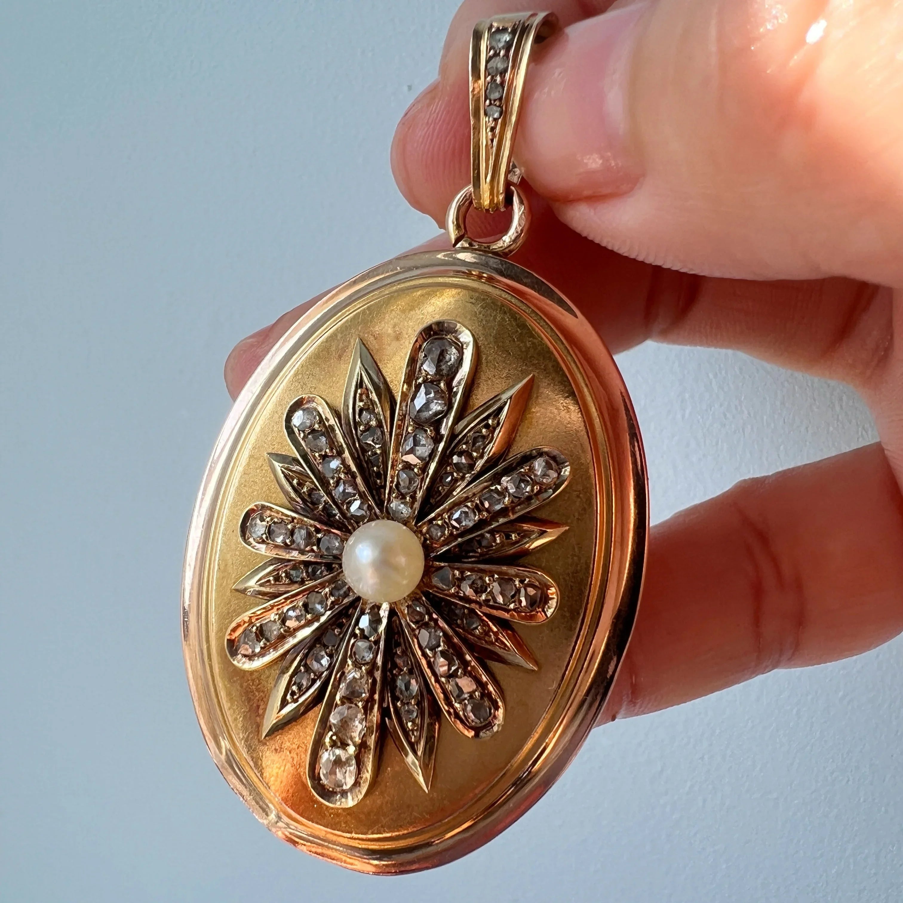 Victorian 18K Gold Diamond natural Pearl Daisy Locket Pendant