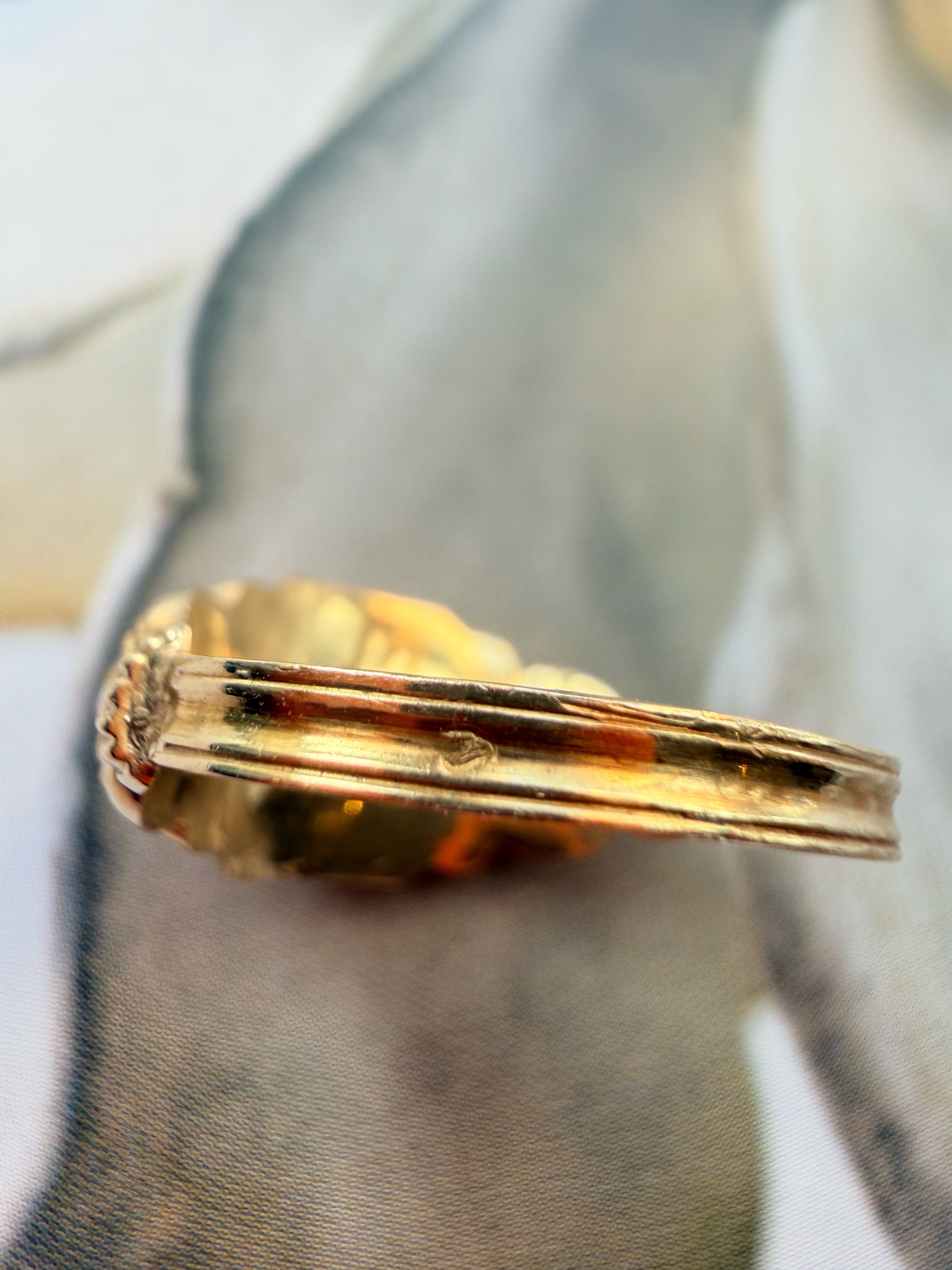 French antique Georgian 18K Gold Shell Pearl & Diamond Ring