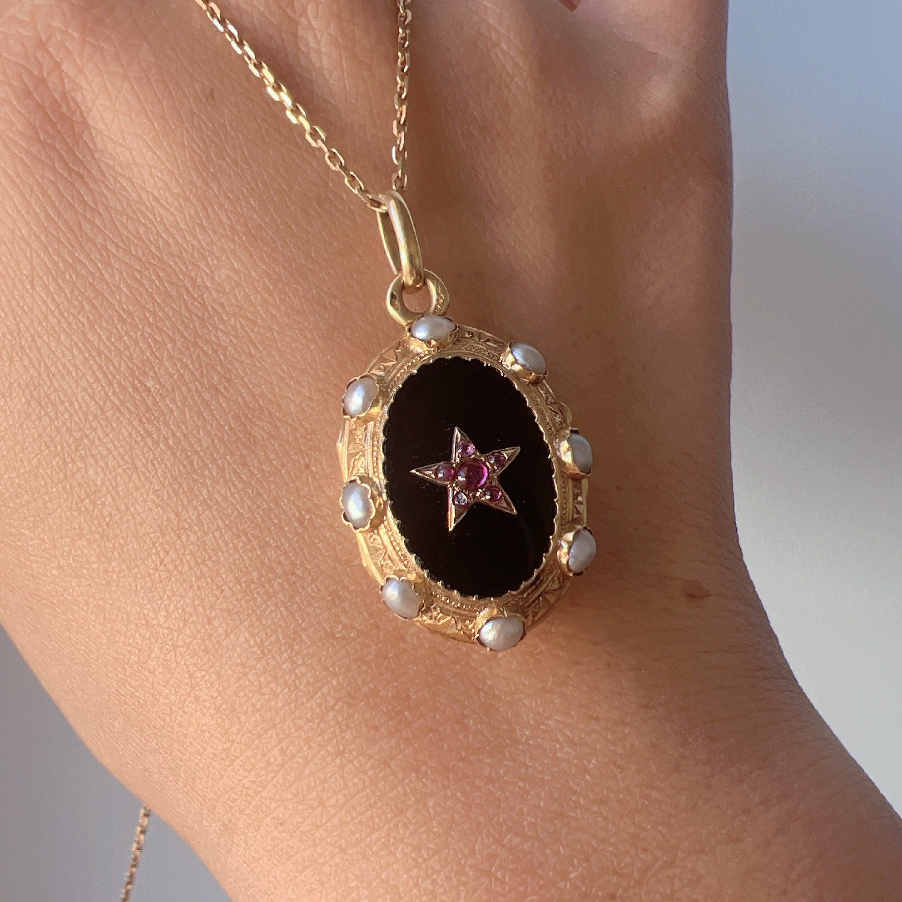 Victorian era 18K gold ruby natural pearl onyx star locket - Curiously timeless