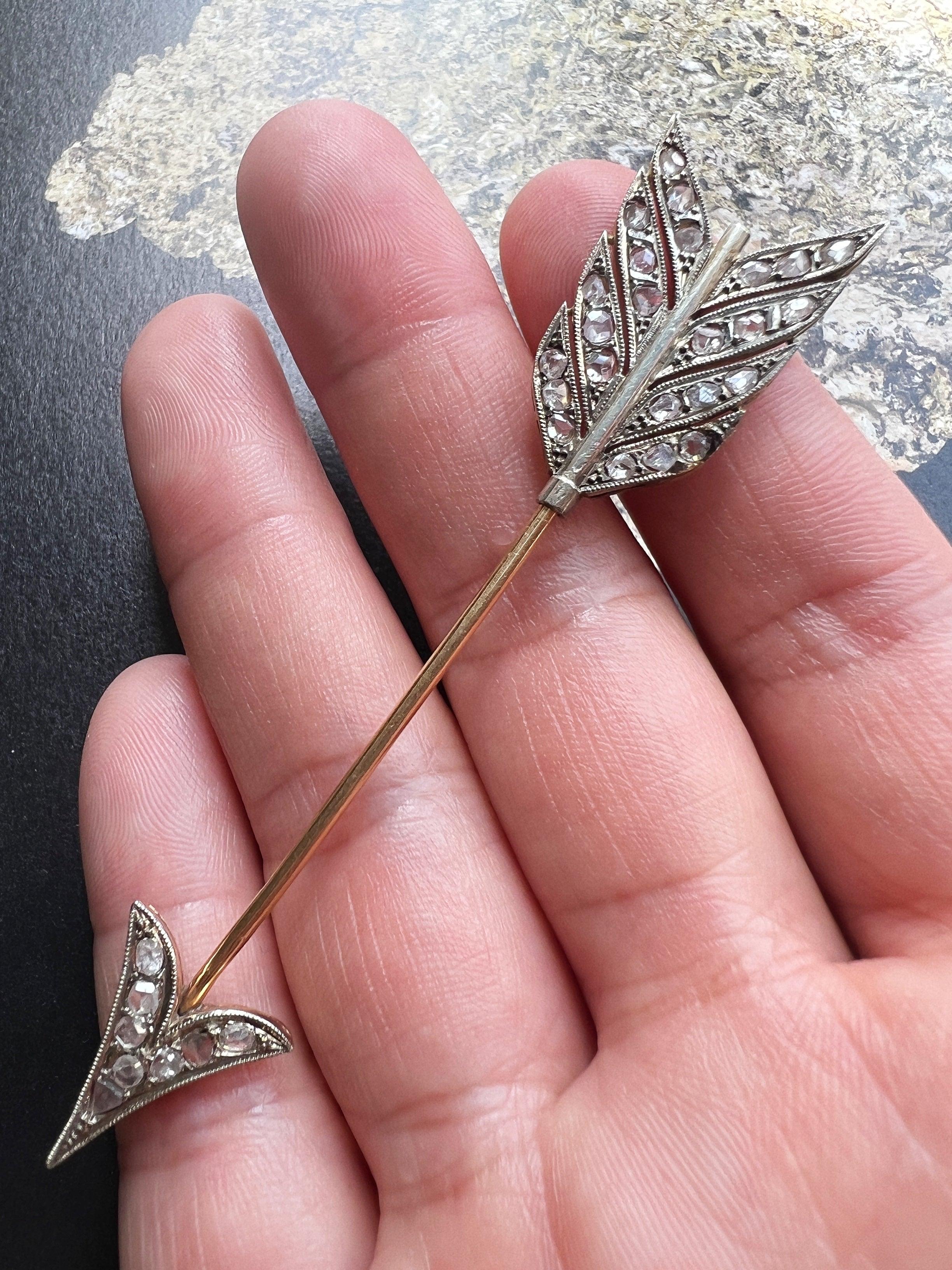 Large Art Deco era 18K gold diamond arrow jabot pin brooch - Curiously timeless