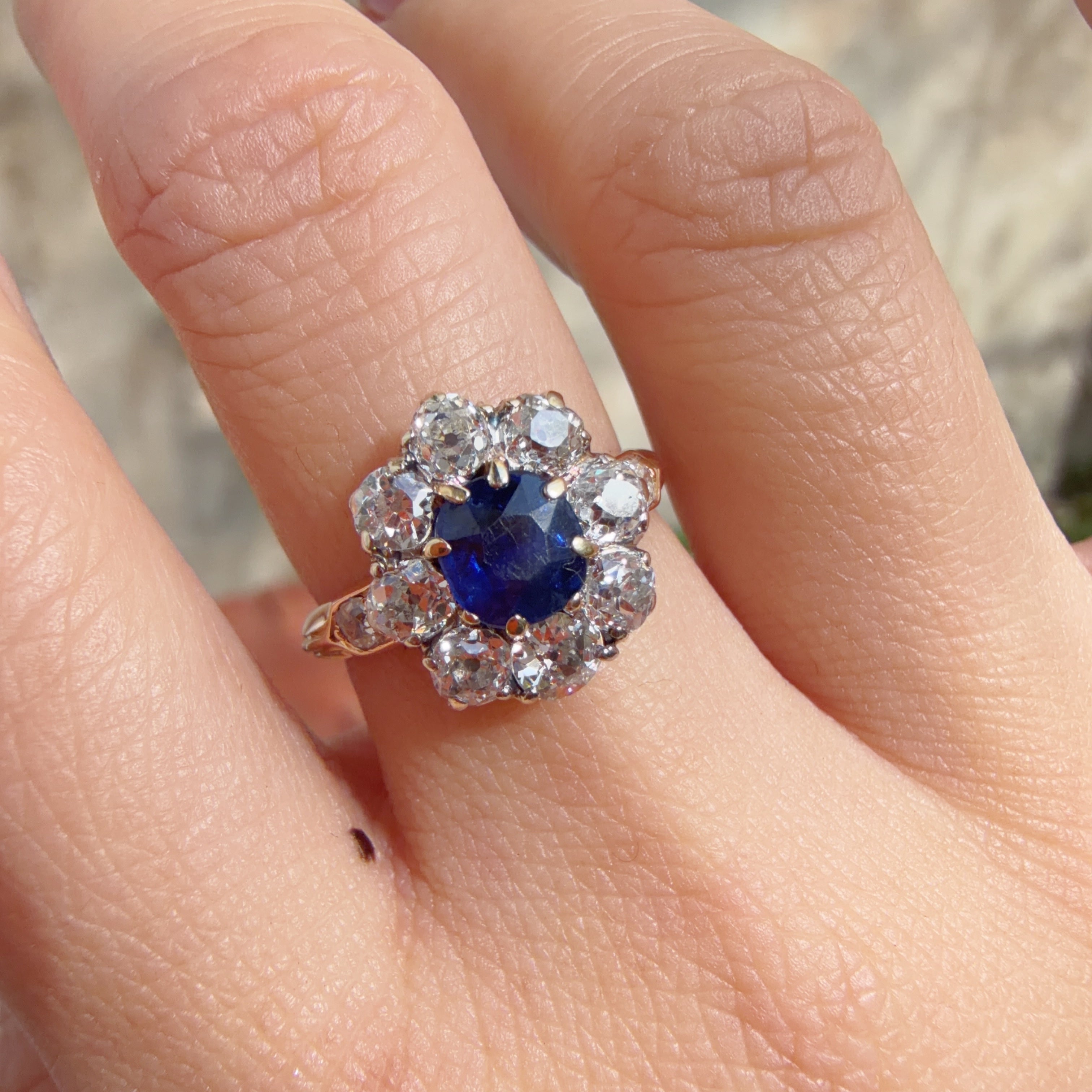 Antique 18K gold platinum natural blue sapphire and diamonds ring