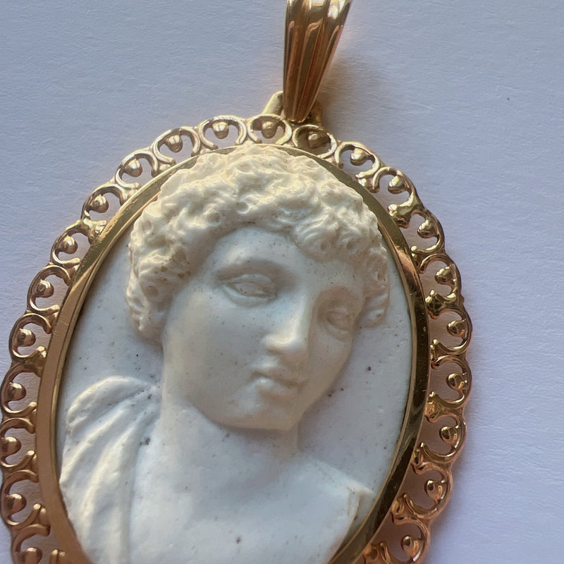 Antique 18K gold white lava Cameo Pendant