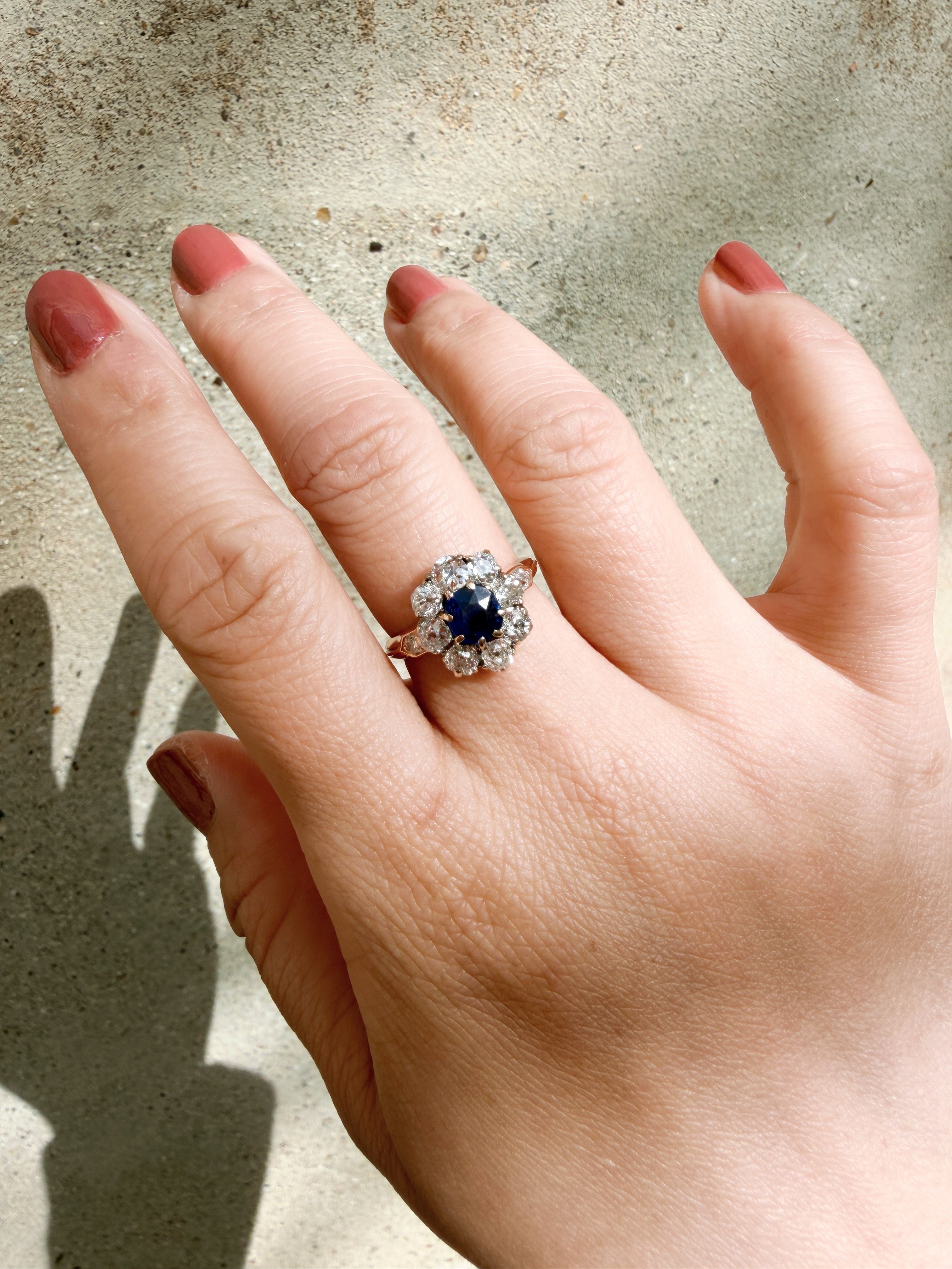 Antique 18K gold platinum natural blue sapphire and diamonds ring