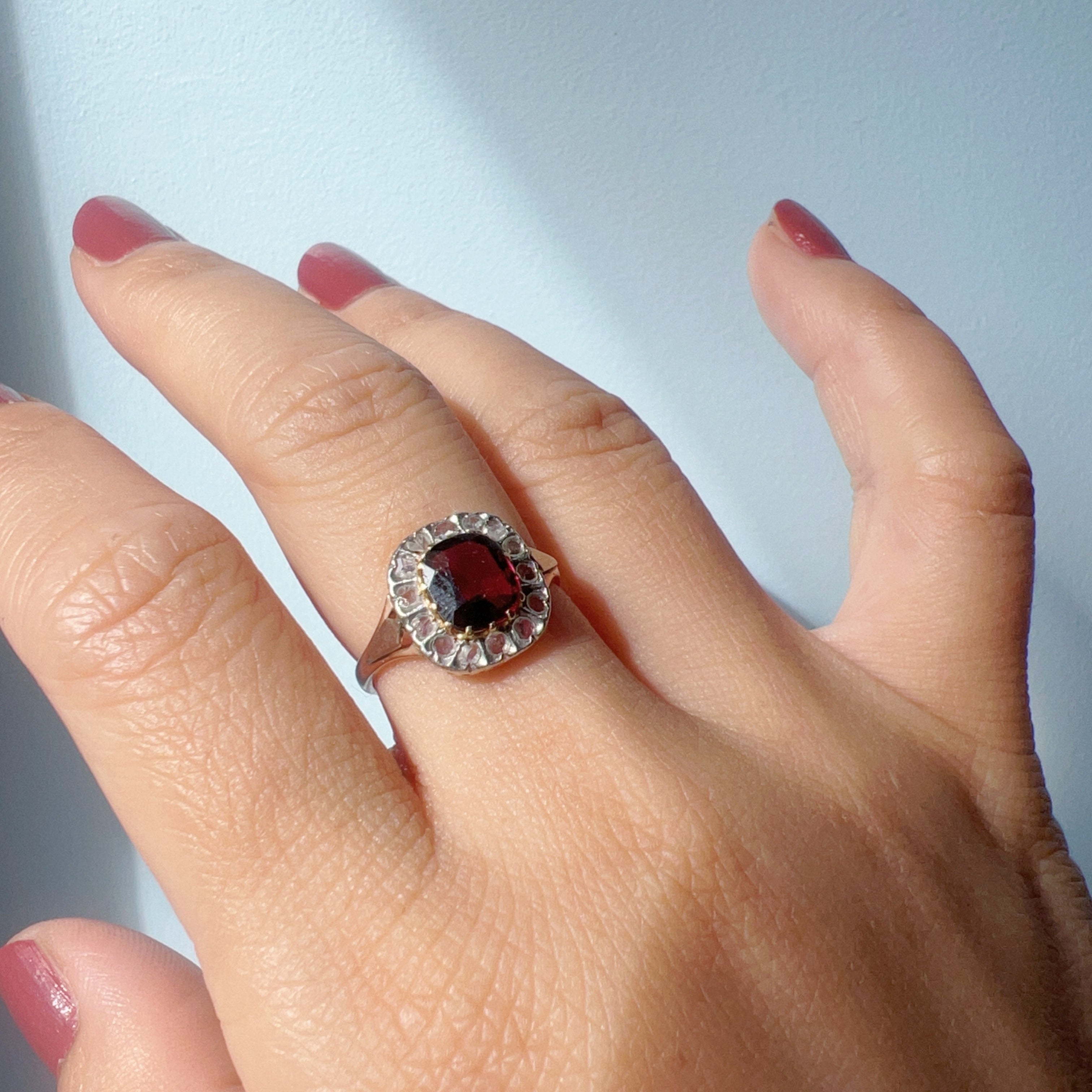 Late Victorian 18K Gold Garnet and Diamond Ring