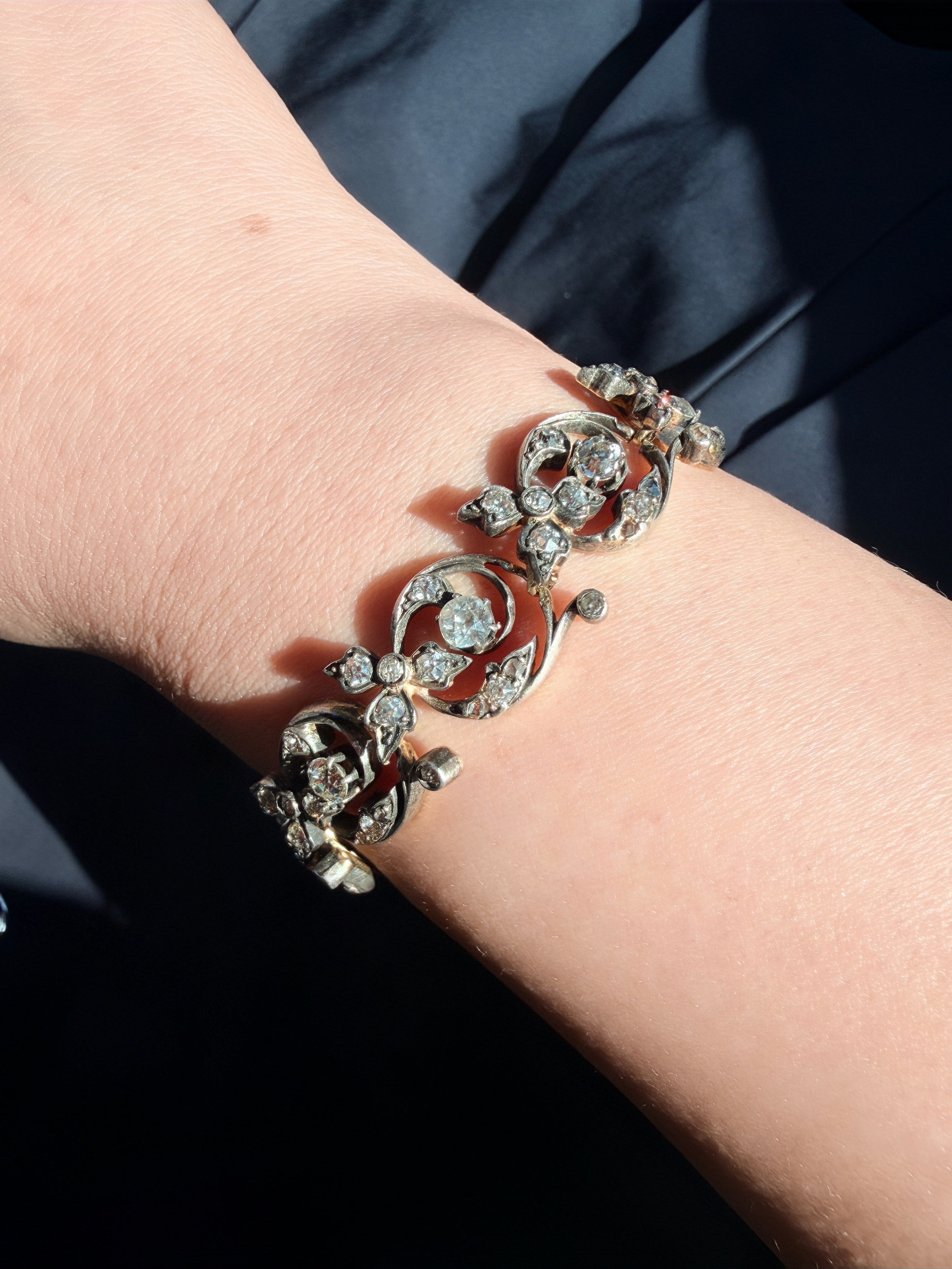 Antique Victorian 18K gold floral diamond link bracelet