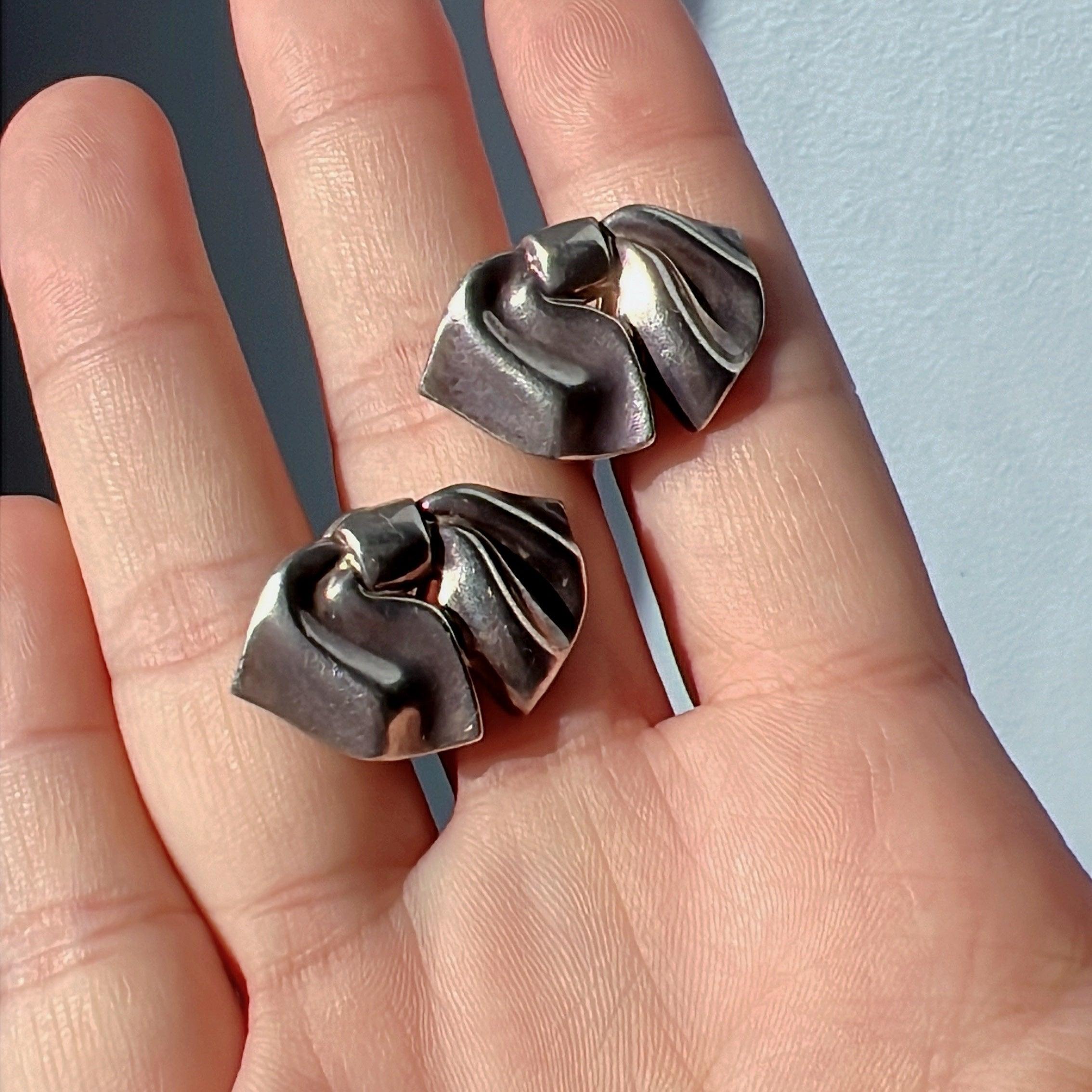 Vintage Tiffany & Co. Silver Bow Clip Earrings - Curiously timeless