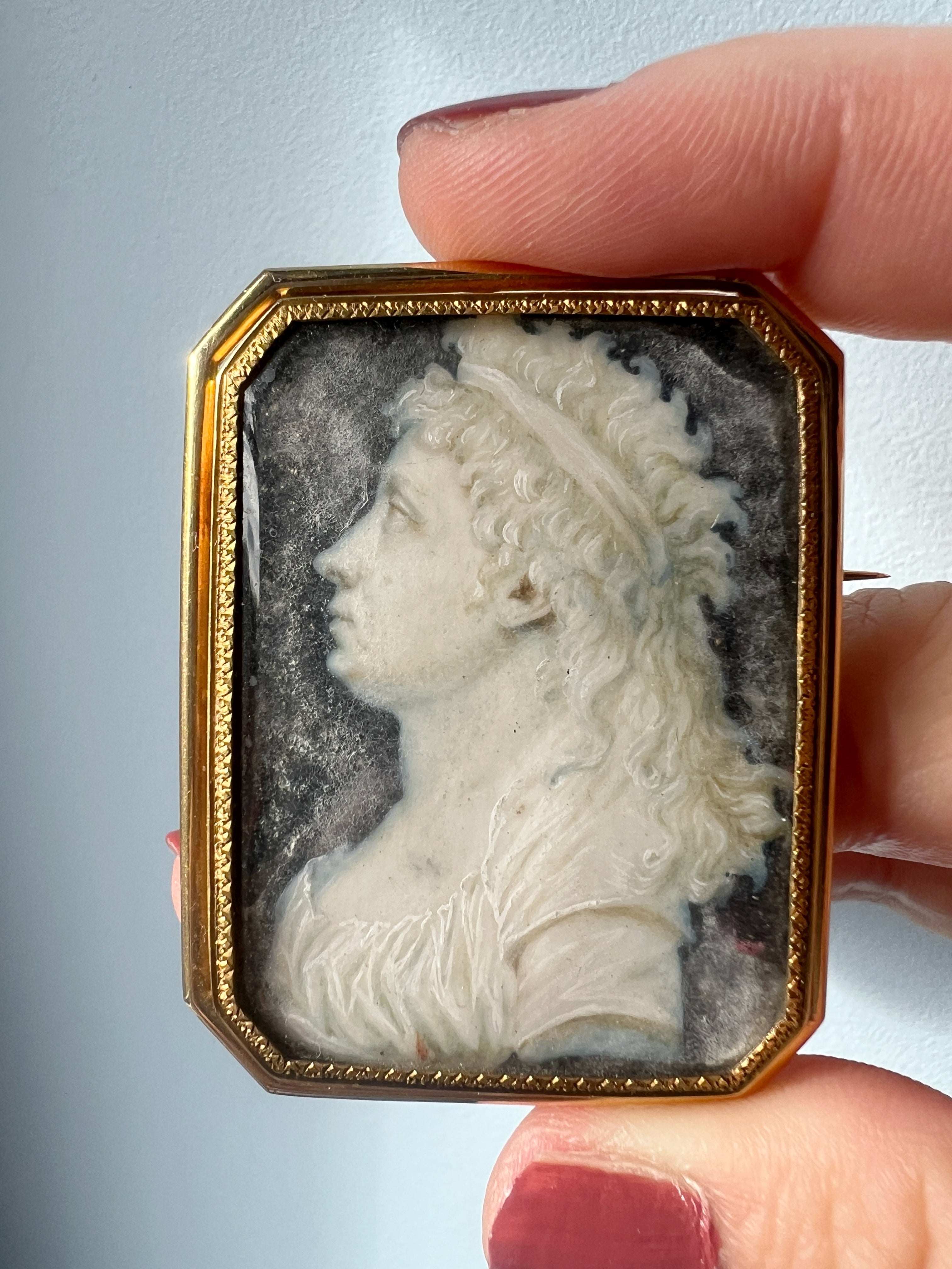 Georgian era French 18K Grisaille Miniature portrait brooch