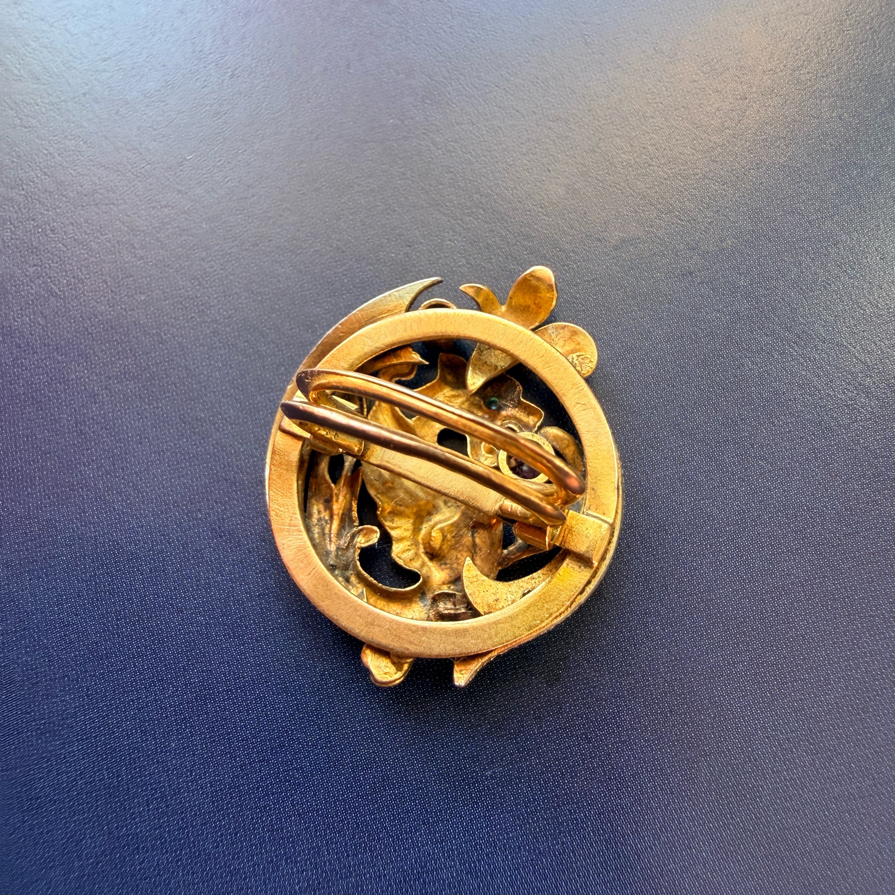 French Art Nouveau 18K gold chimera chain clip 