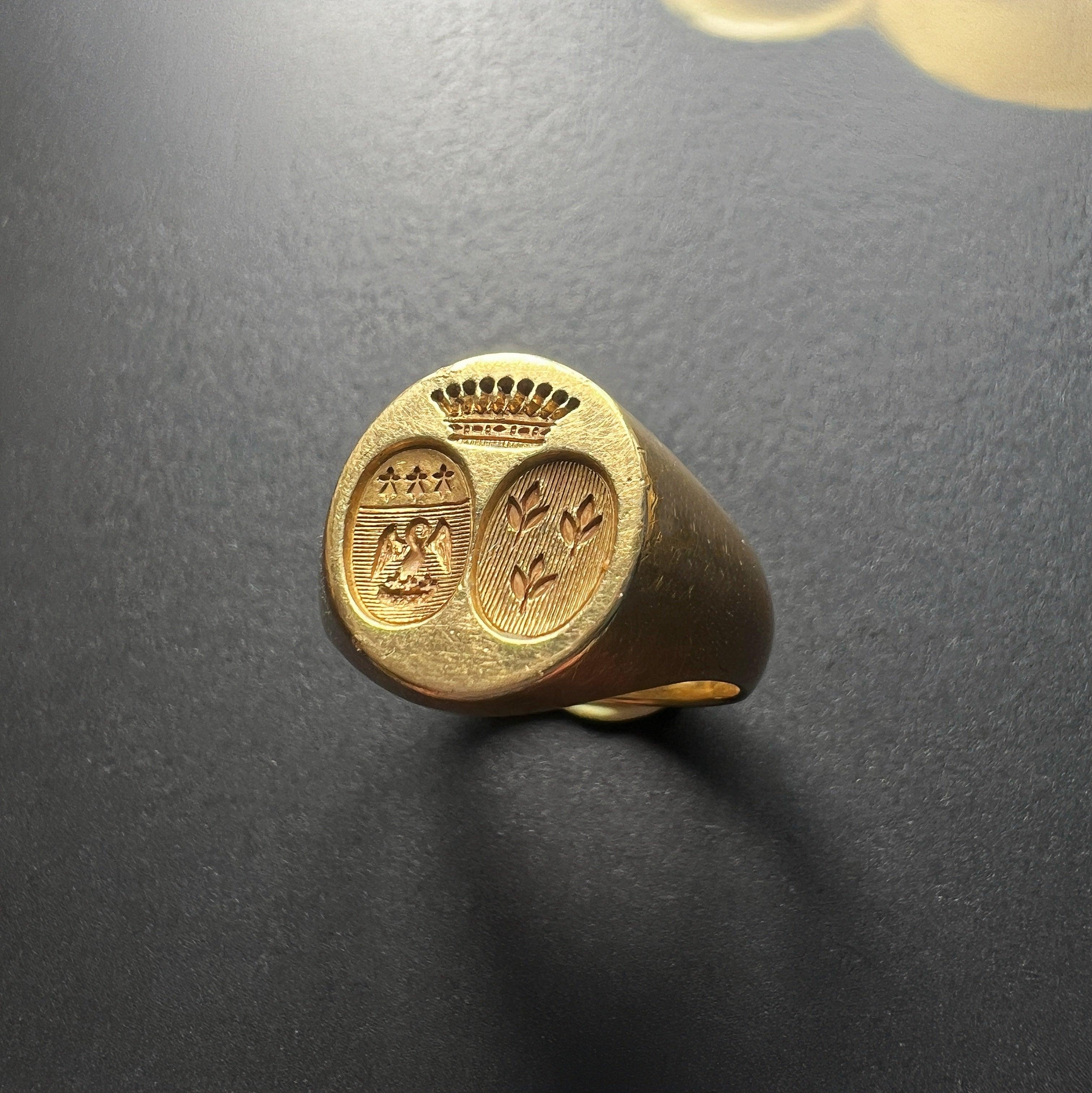 Antique French 18K Gold Signet Ring with Crown and Coats of Arms - Curiously timeless