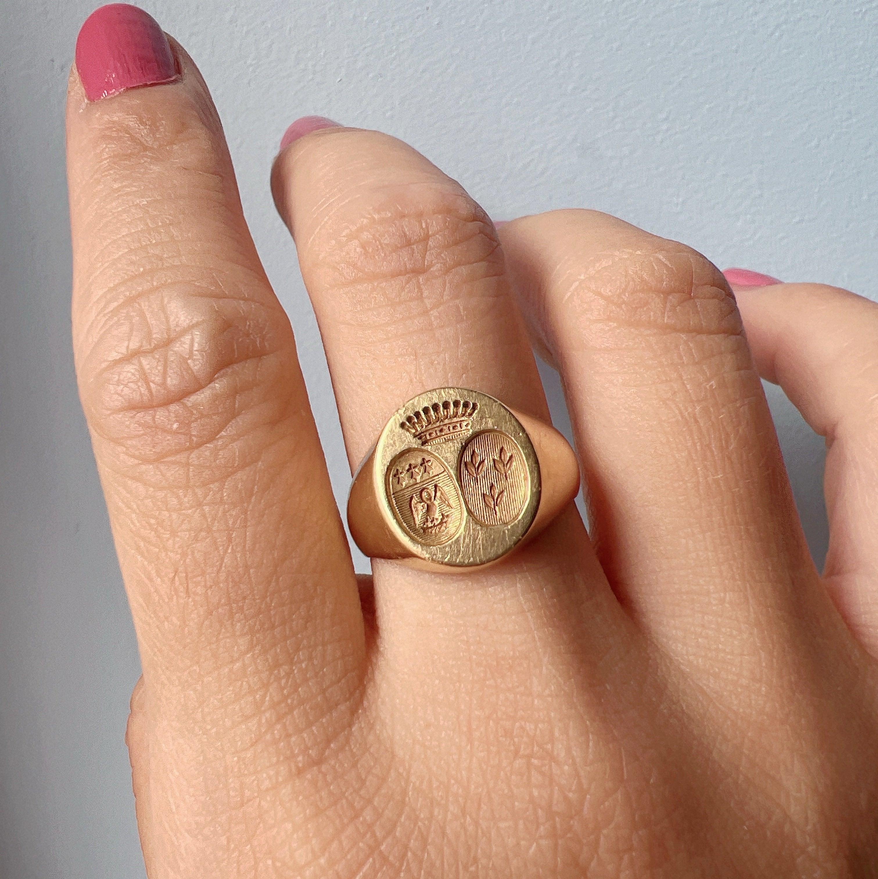 Antique French 18K Gold Signet Ring with Crown and Coats of Arms - Curiously timeless