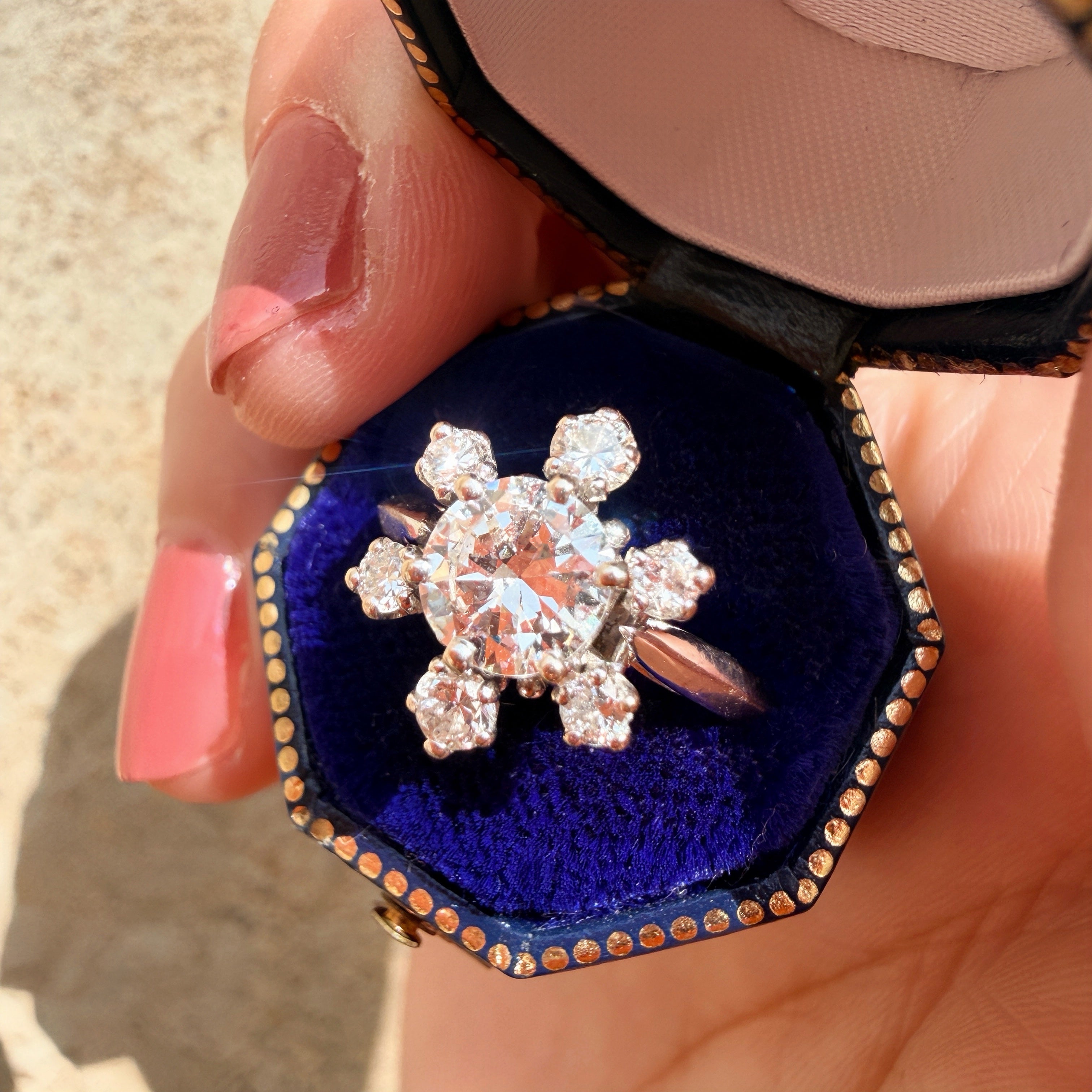 French vintage 18K gold snow flake diamond ring