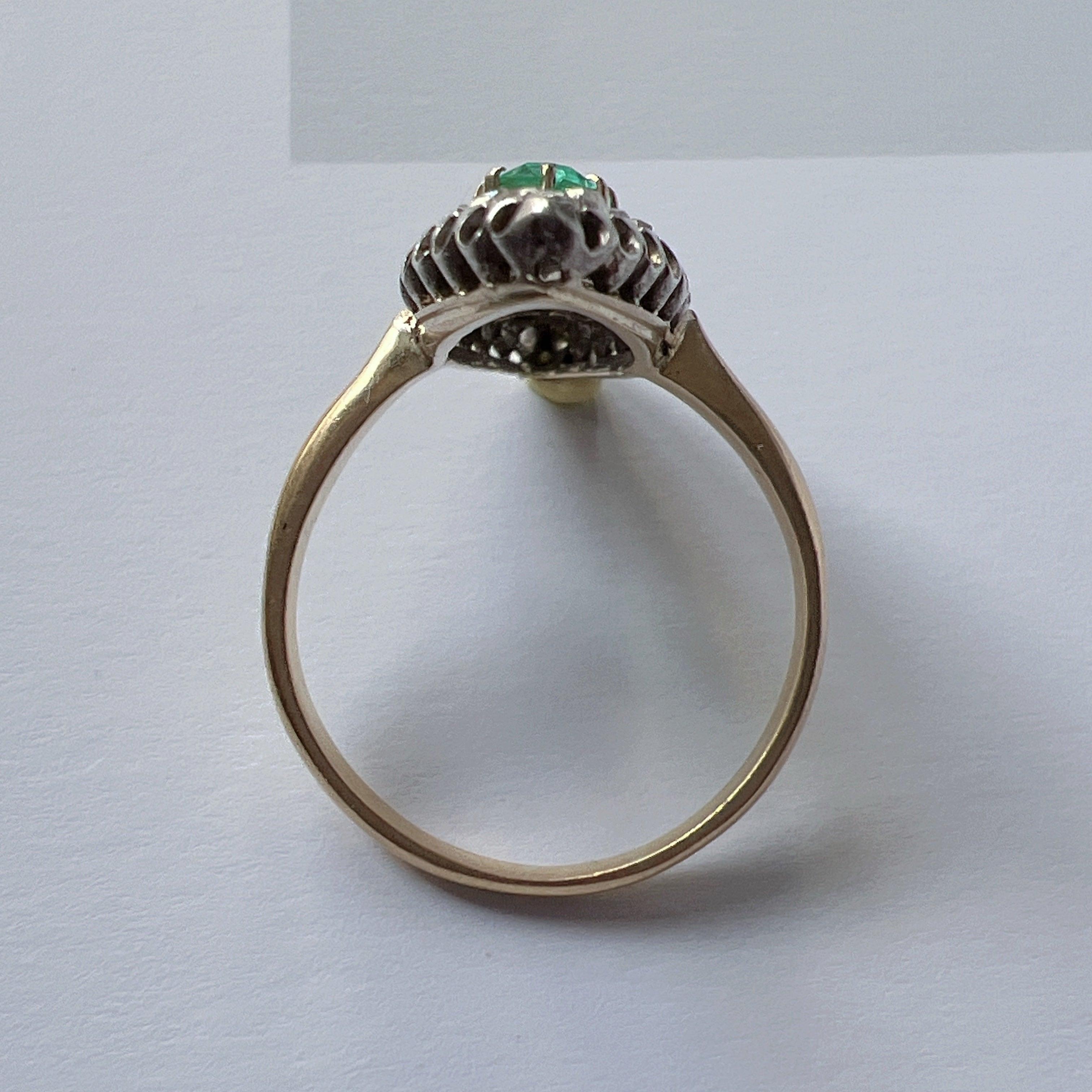 Antique 18K gold emerald diamond marquise ring - Curiously timeless