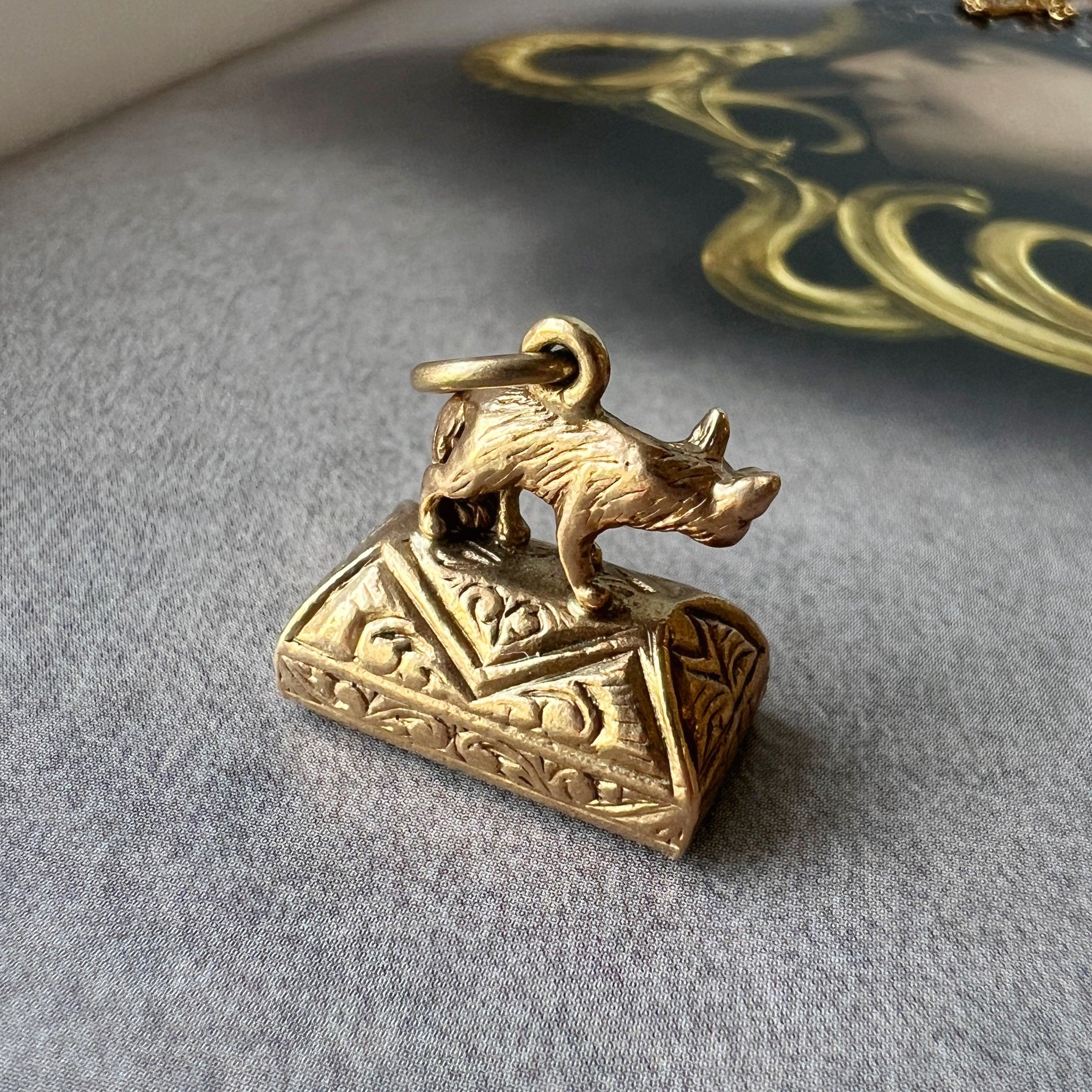 Antique 9K gold bloodstone fox fob pendant - Curiously timeless