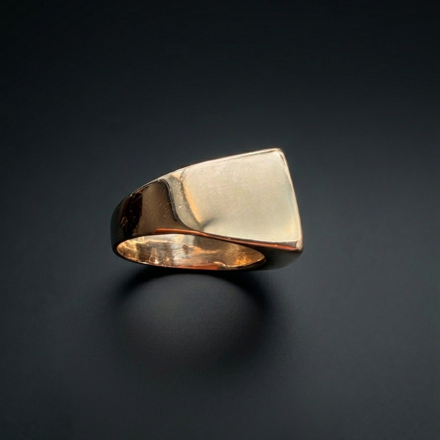 French 18K yellow gold 1.5ct old mine cut diamond signet ring