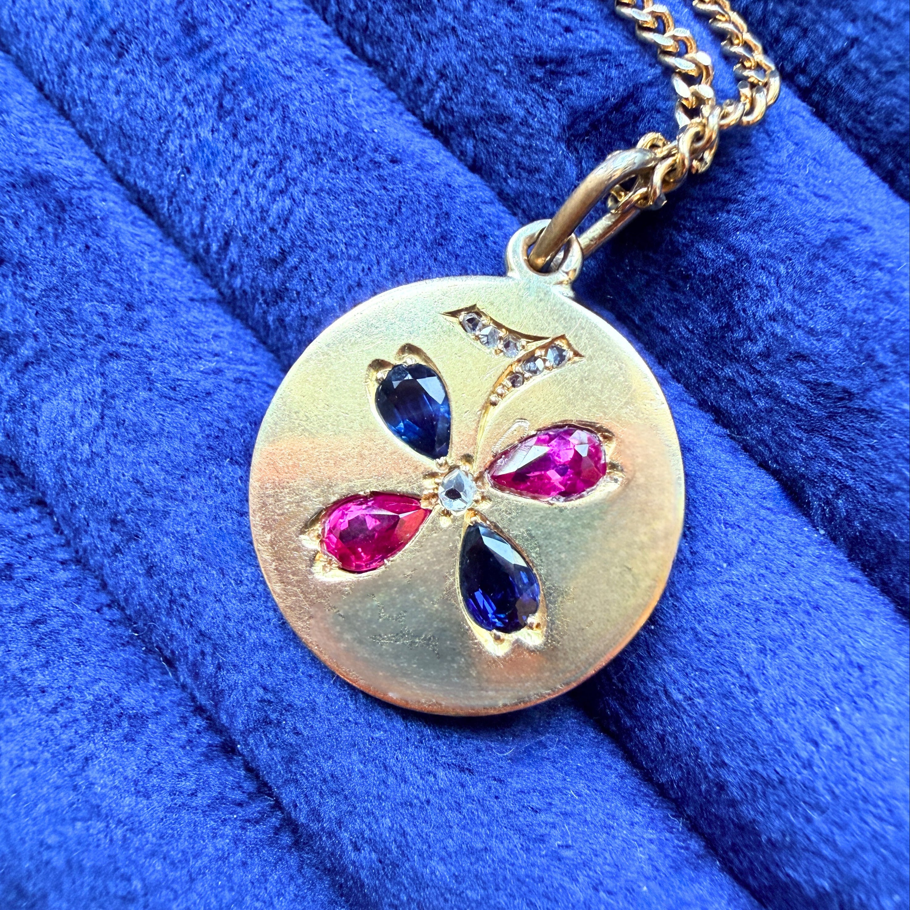 Antique 18K yellow gold gemstone clover “7” pendant