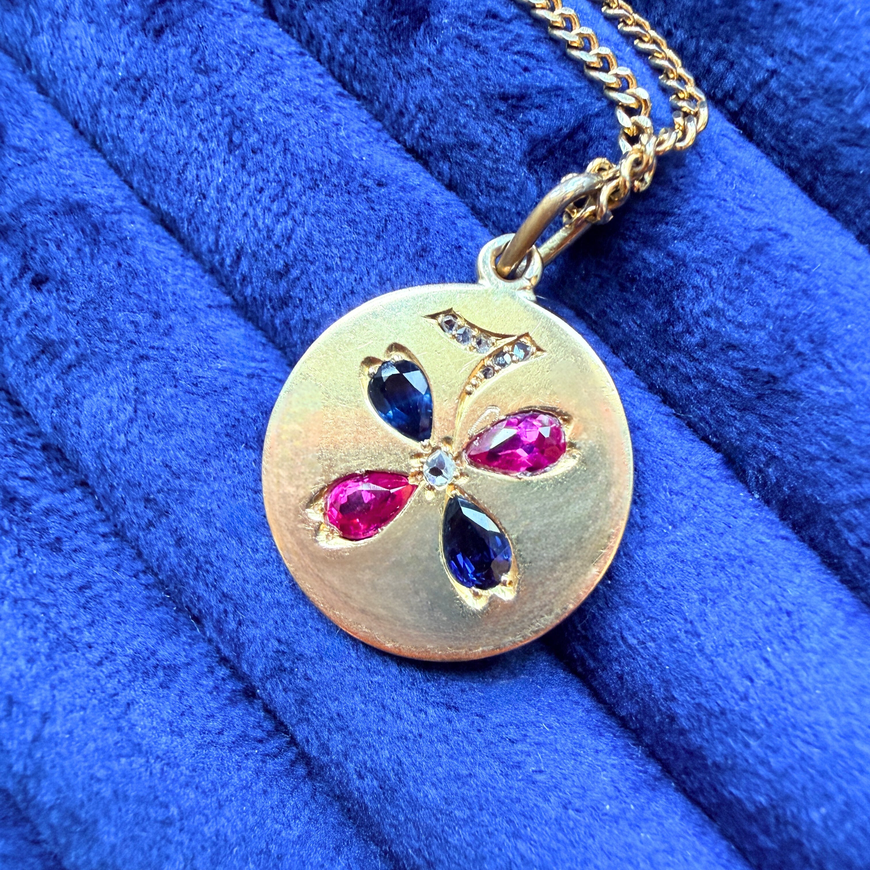 Antique 18K yellow gold gemstone clover “7” pendant