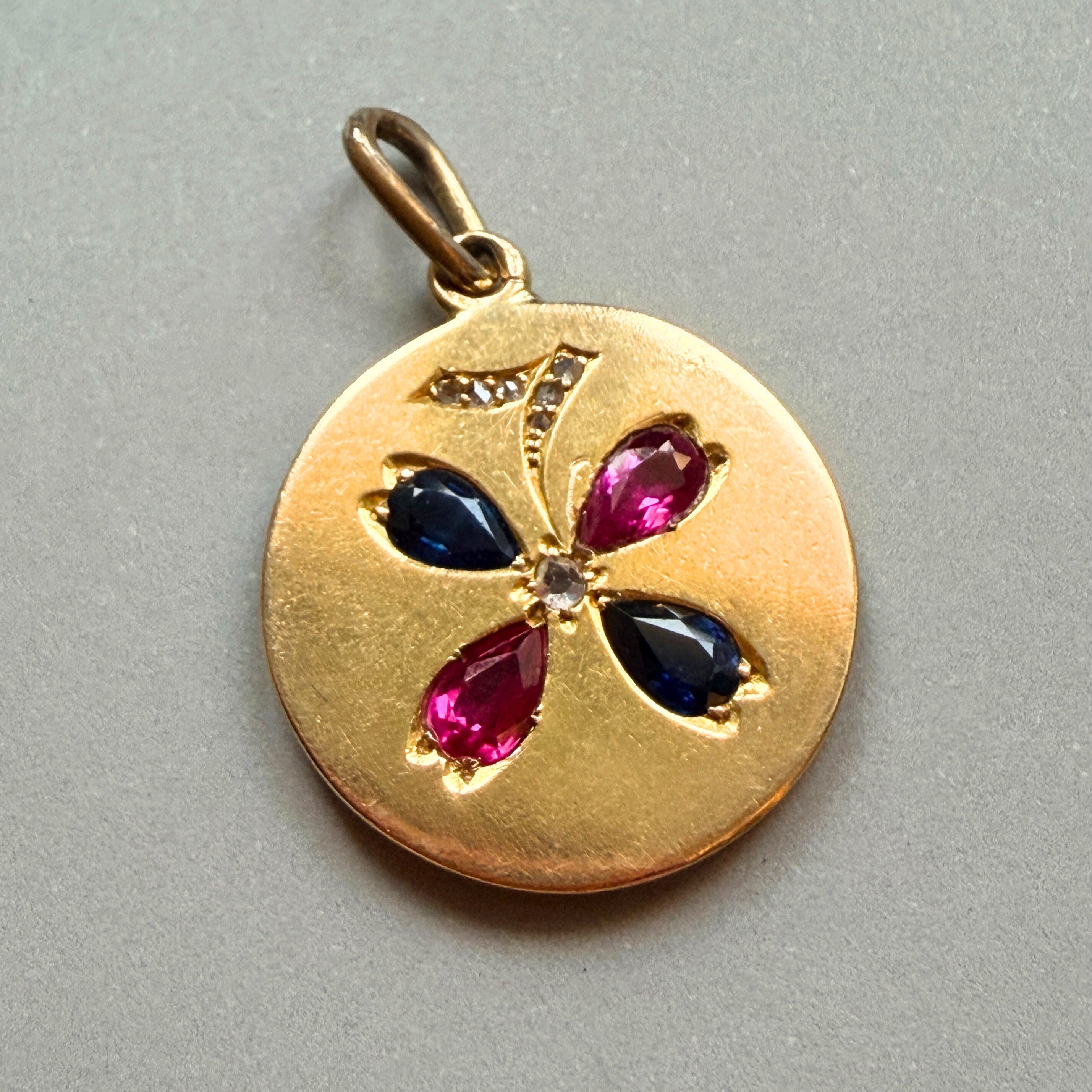 Antique 18K yellow gold gemstone clover “7” pendant