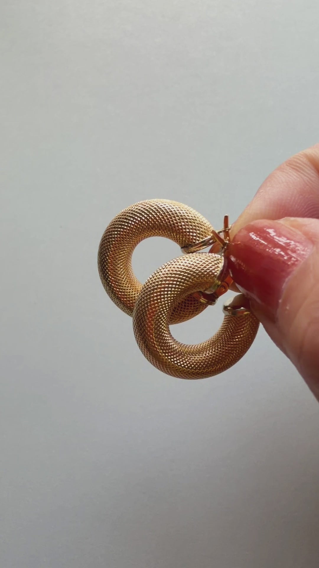 Vintage 18K woven gold hoop earrings