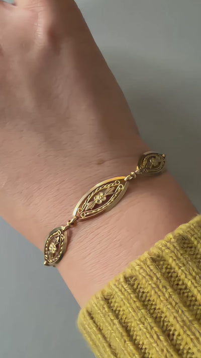 Art Nouveau French 18K gold flower link bracelet