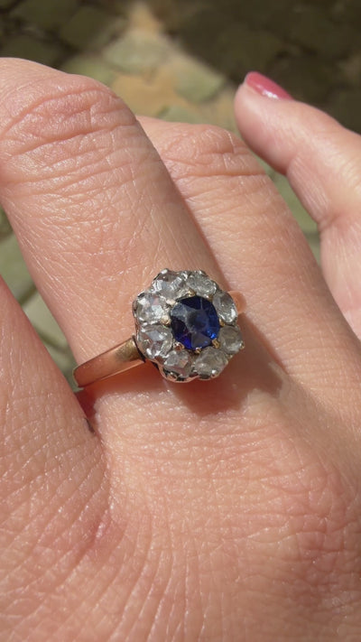 18K gold gold blue sapphire diamond ring