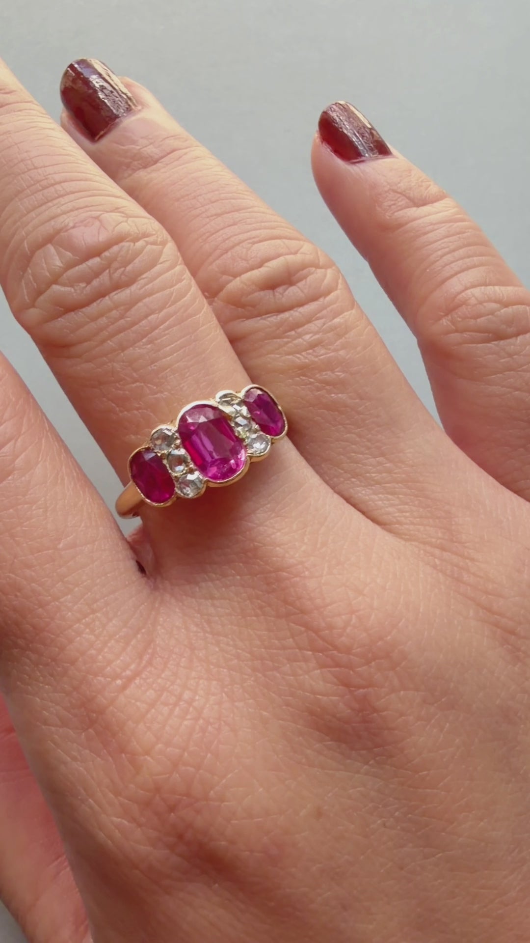 Antique 18K Gold Pink Sapphires diamond ring