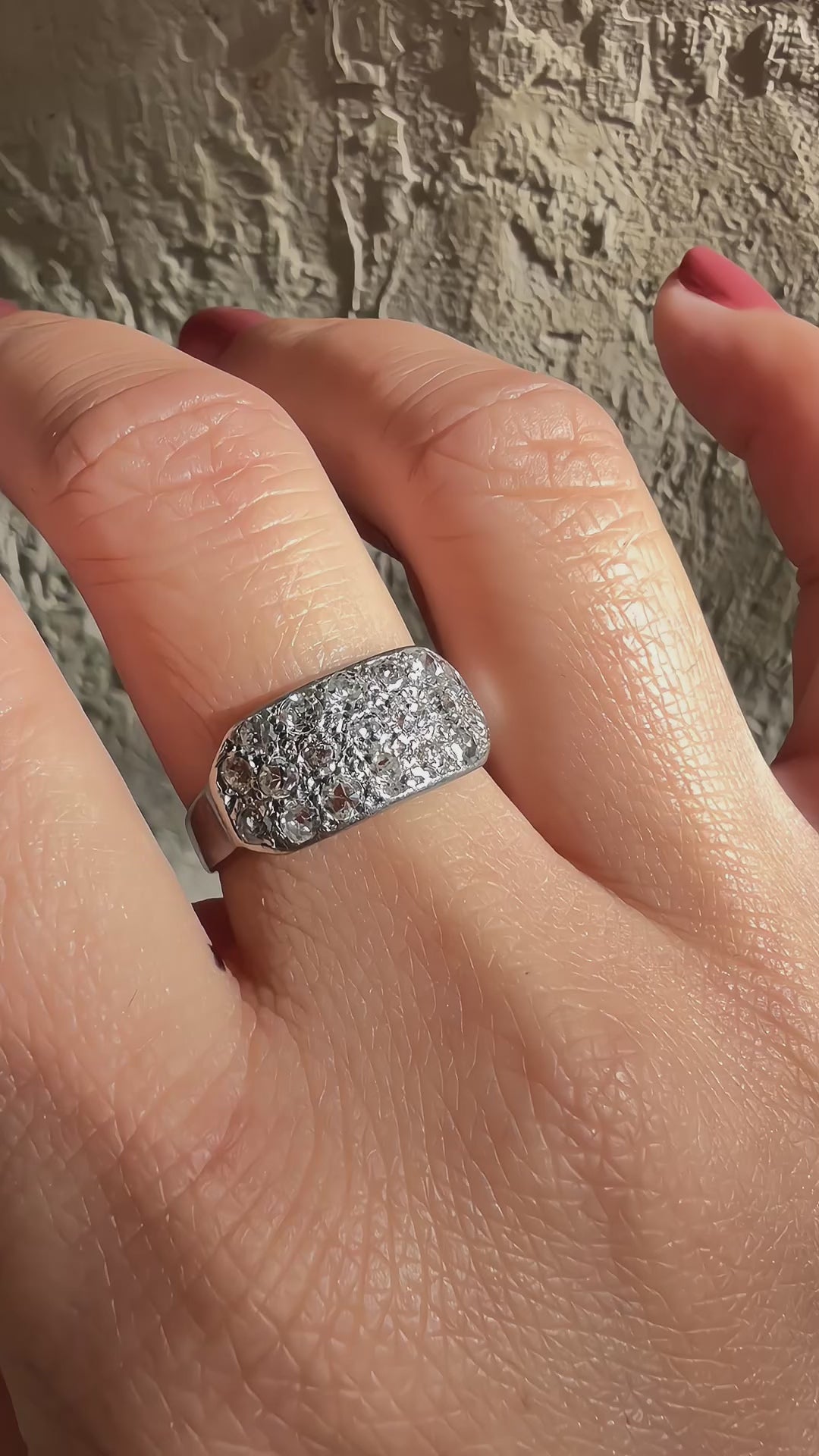 French Art Deco 18k platinum diamond ring
