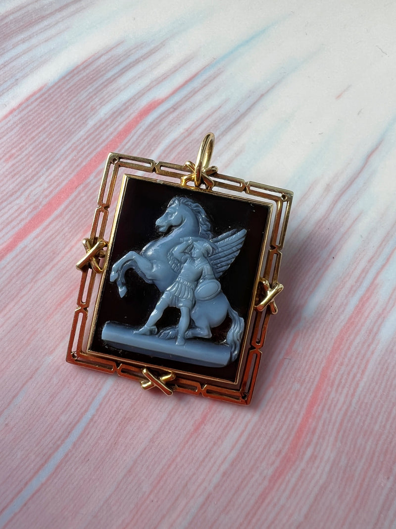 Antique 18K gold onyx cameo pendant brooch