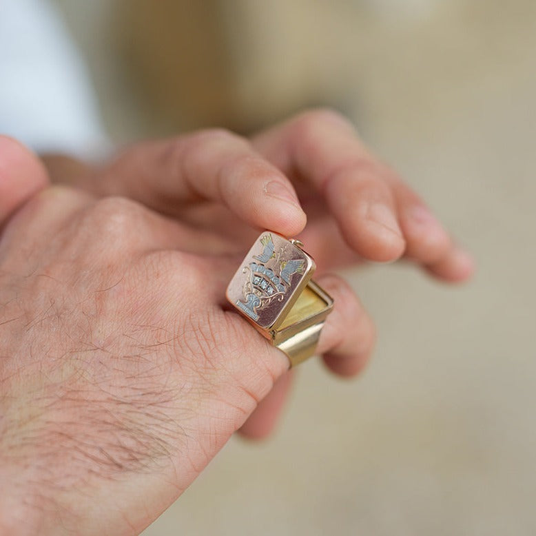 Very rare antique 9k gold secret box birds diamond ring