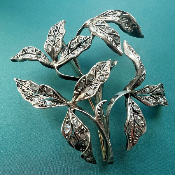 Important Art Nouveau era 18K gold diamond leaves brooch