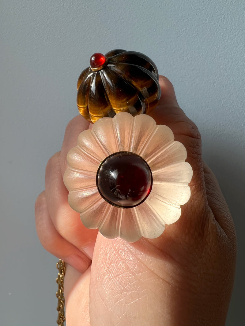 Magnificant 18K gold Rock Crystal and garnet pumpkin pendant